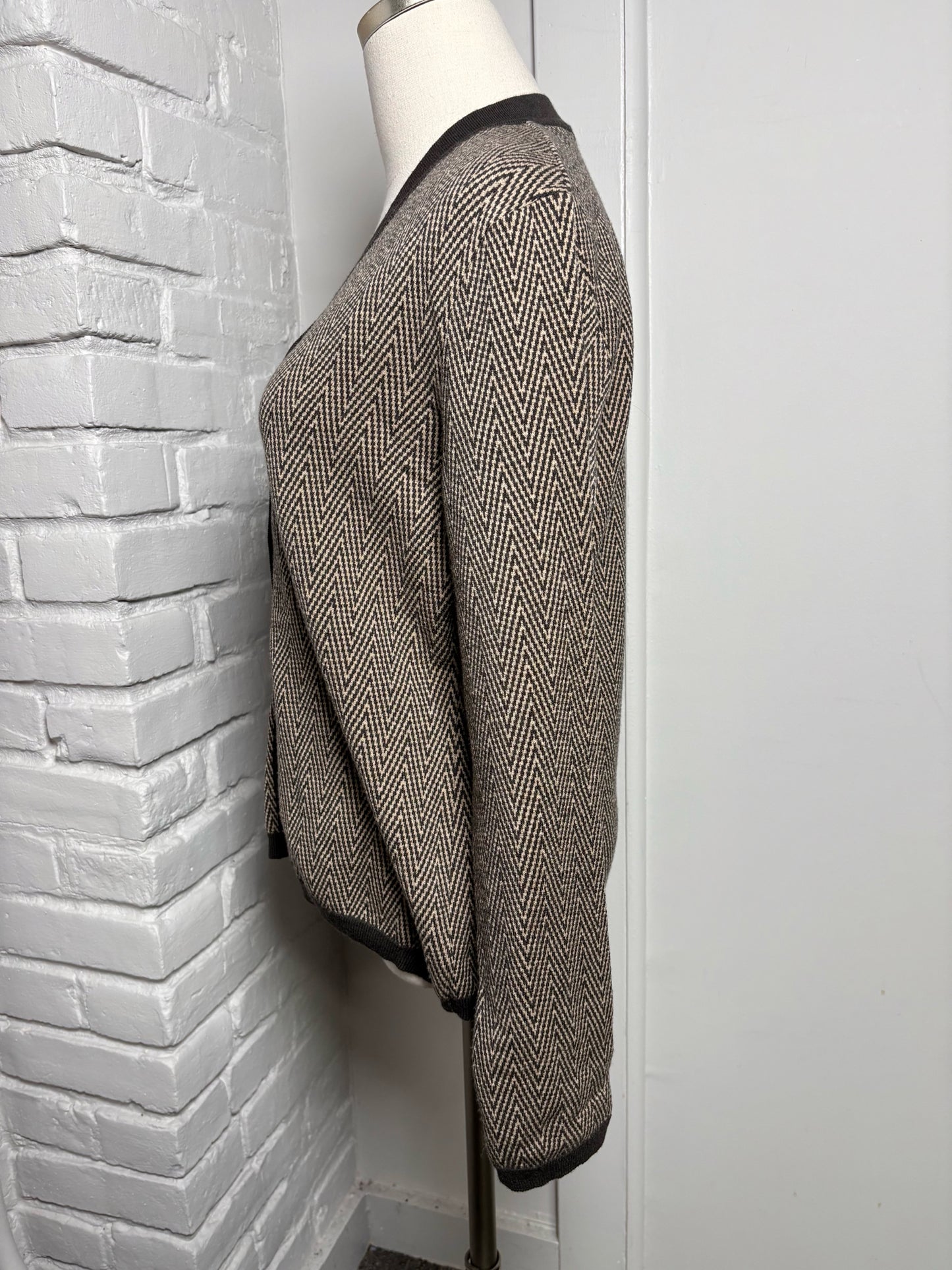 Women Size L Max Mara Brown, Cream Chevron Wool Sweater