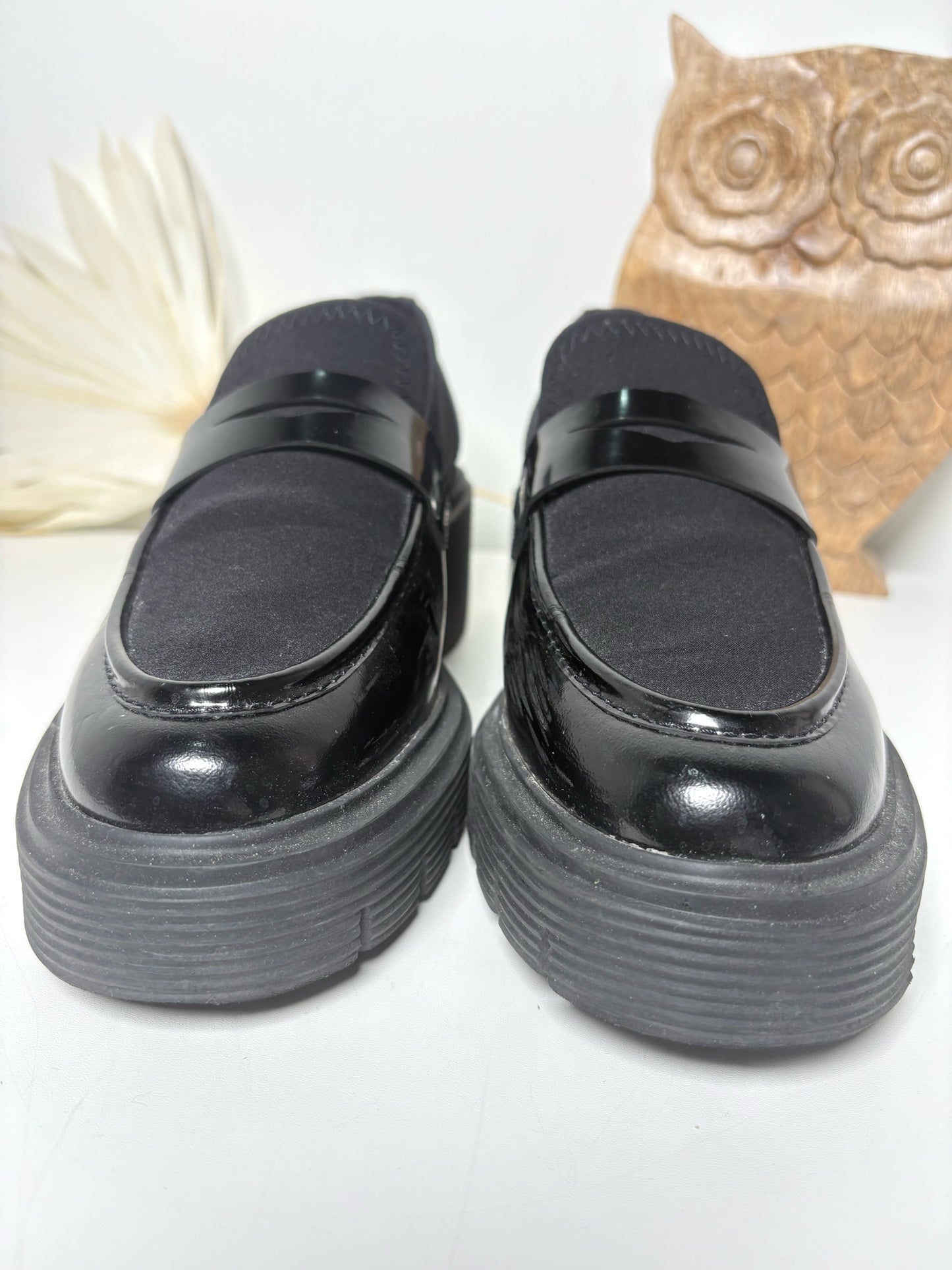 W Shoe Size 10B Stuart Weitzman Black Leather Patent, Suede Soho Loafers
