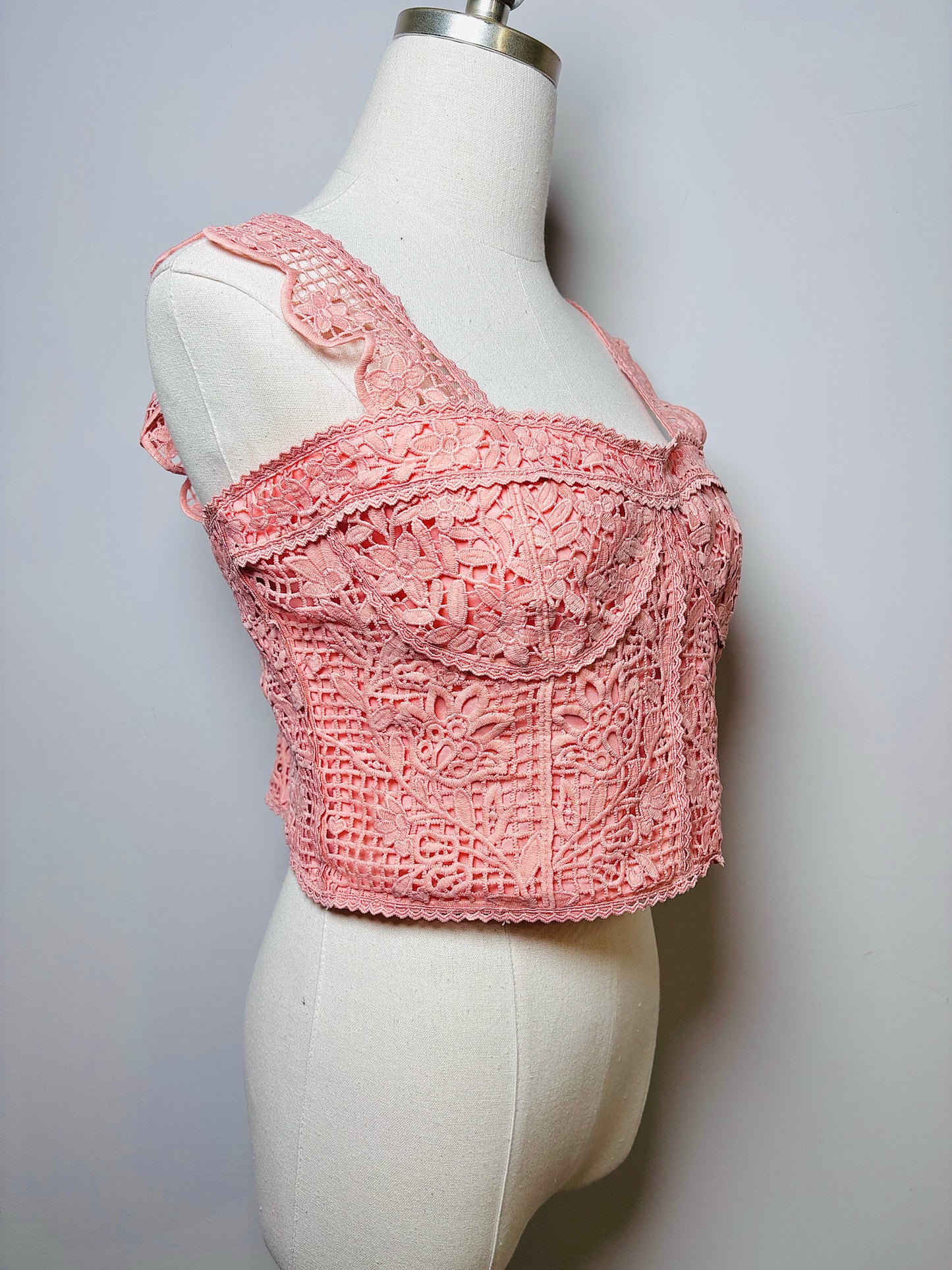 Women Size L Farm Rio Peach Lace NWT Top
