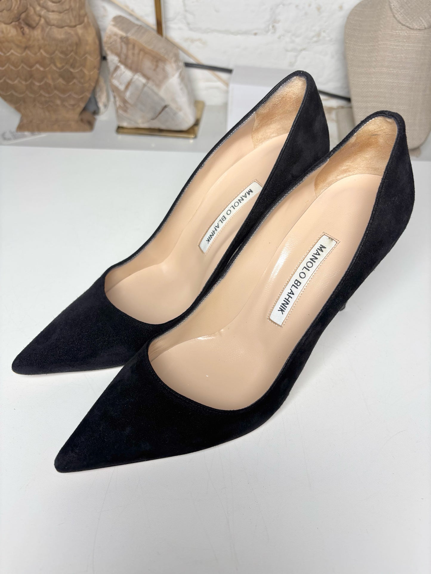 W Shoe Size 38.5 (7.5 US) Manolo Blahnik Black Leather Suede Heels