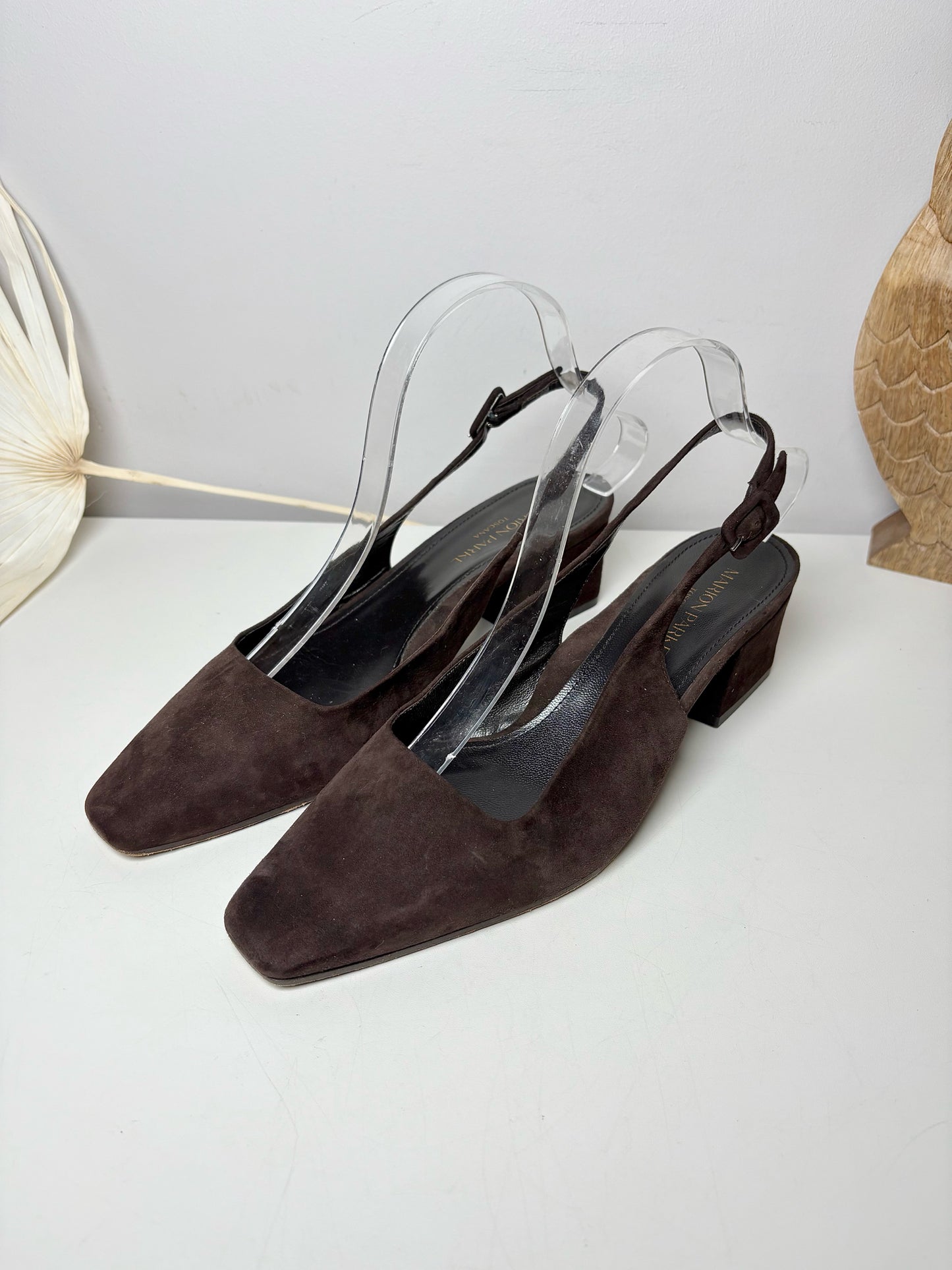 W Shoe Size 39 Marion Parke Suede Heels