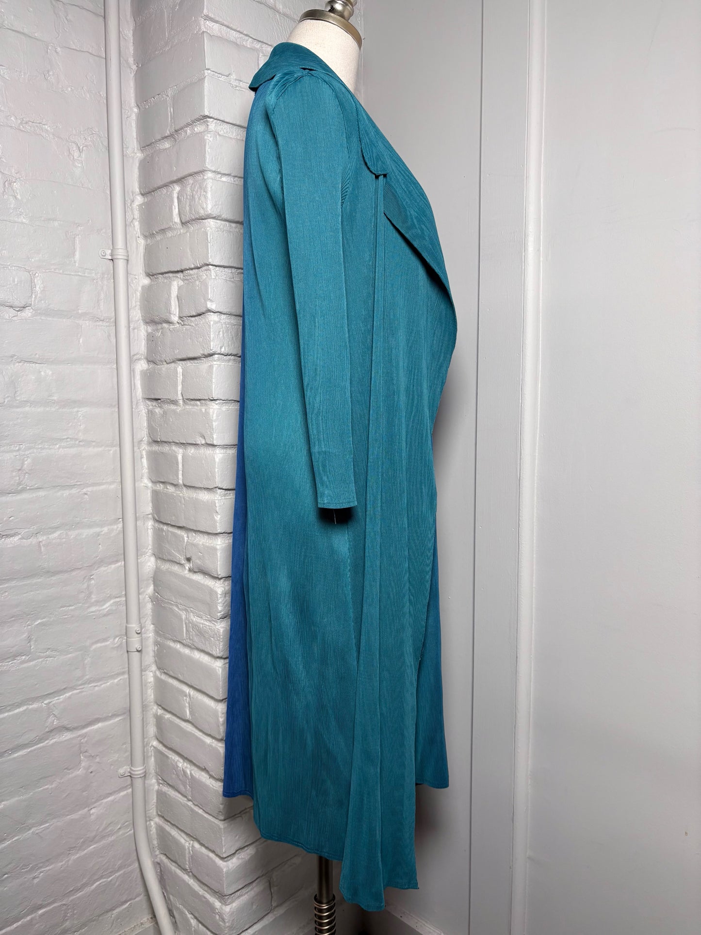 Women Size M Vanite Couture Blue Ombre Pleats Dress