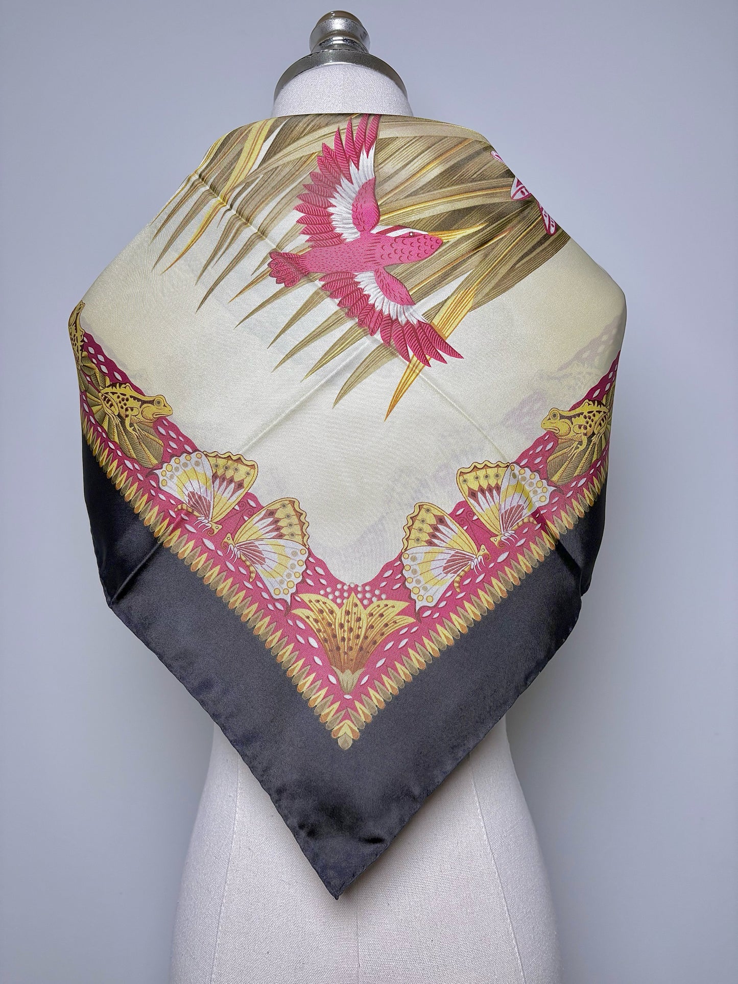 Salvatore Ferragamo Birds, Frogs, Stork, Silk Pre-owned Square Scarf