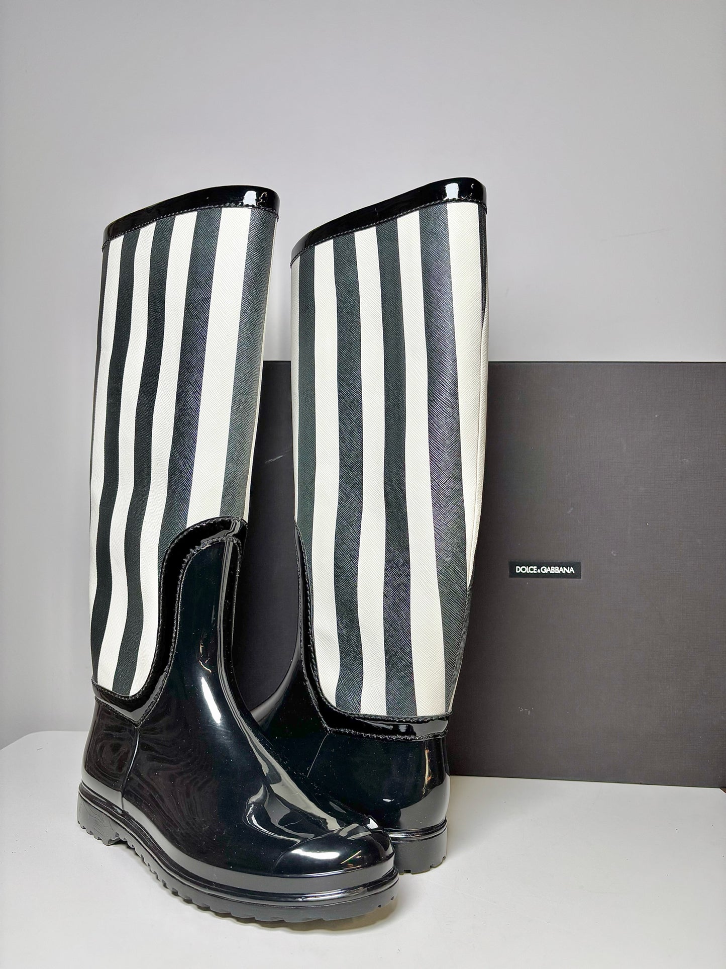 W Shoe Size 9.5 D&G Black, White Striped Rain Rubber Boots