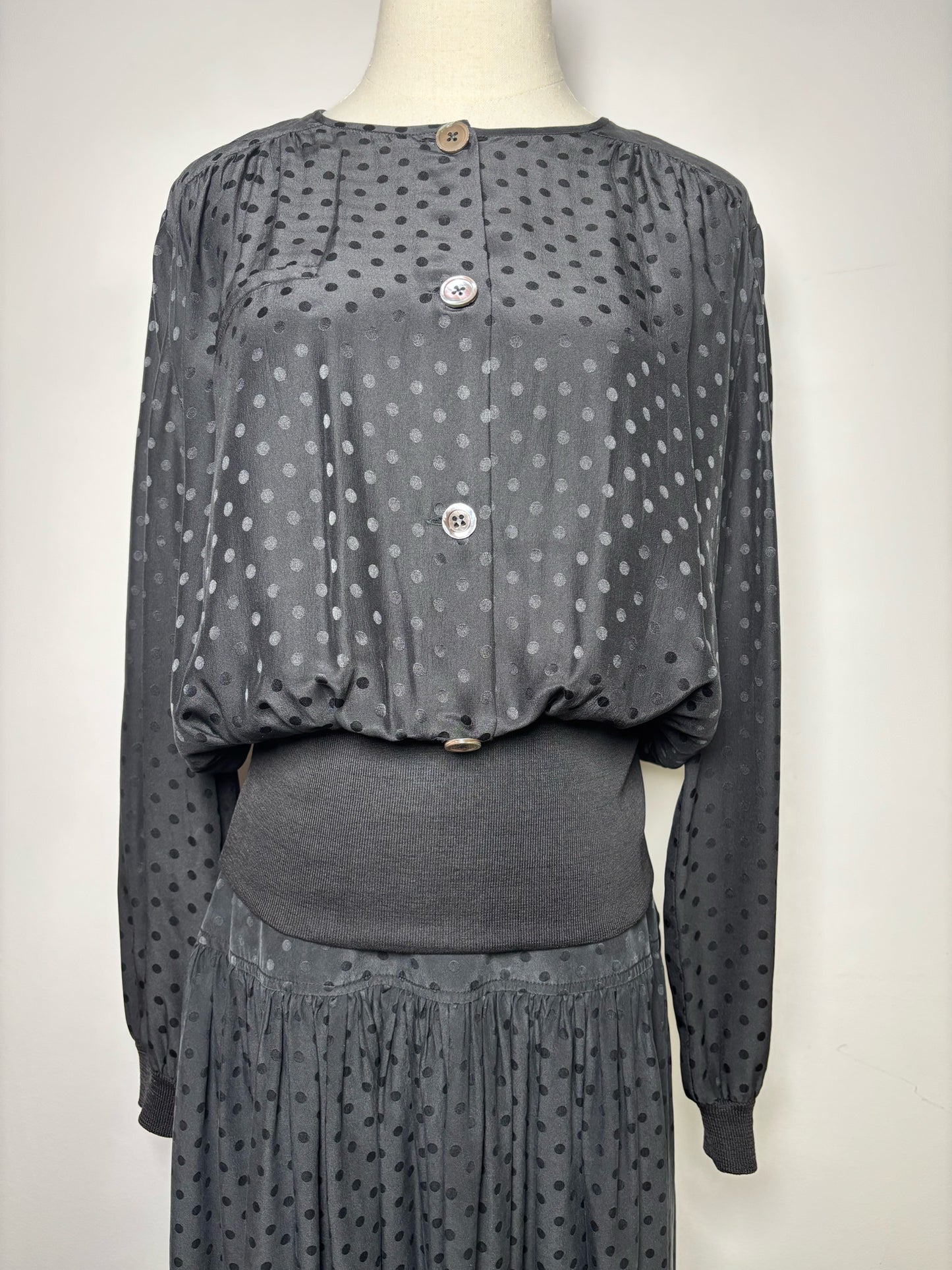 Women Size 6 Vintage Valentino Black Dot 2 Piece Silk Midi Skirt, Top Set