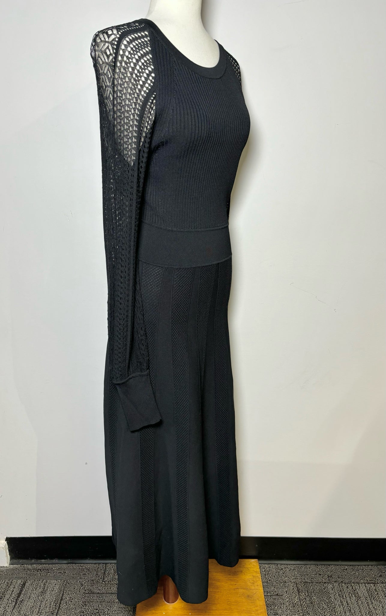 Women Size 8 Me + Em Black Solid Stretch Knit Dress