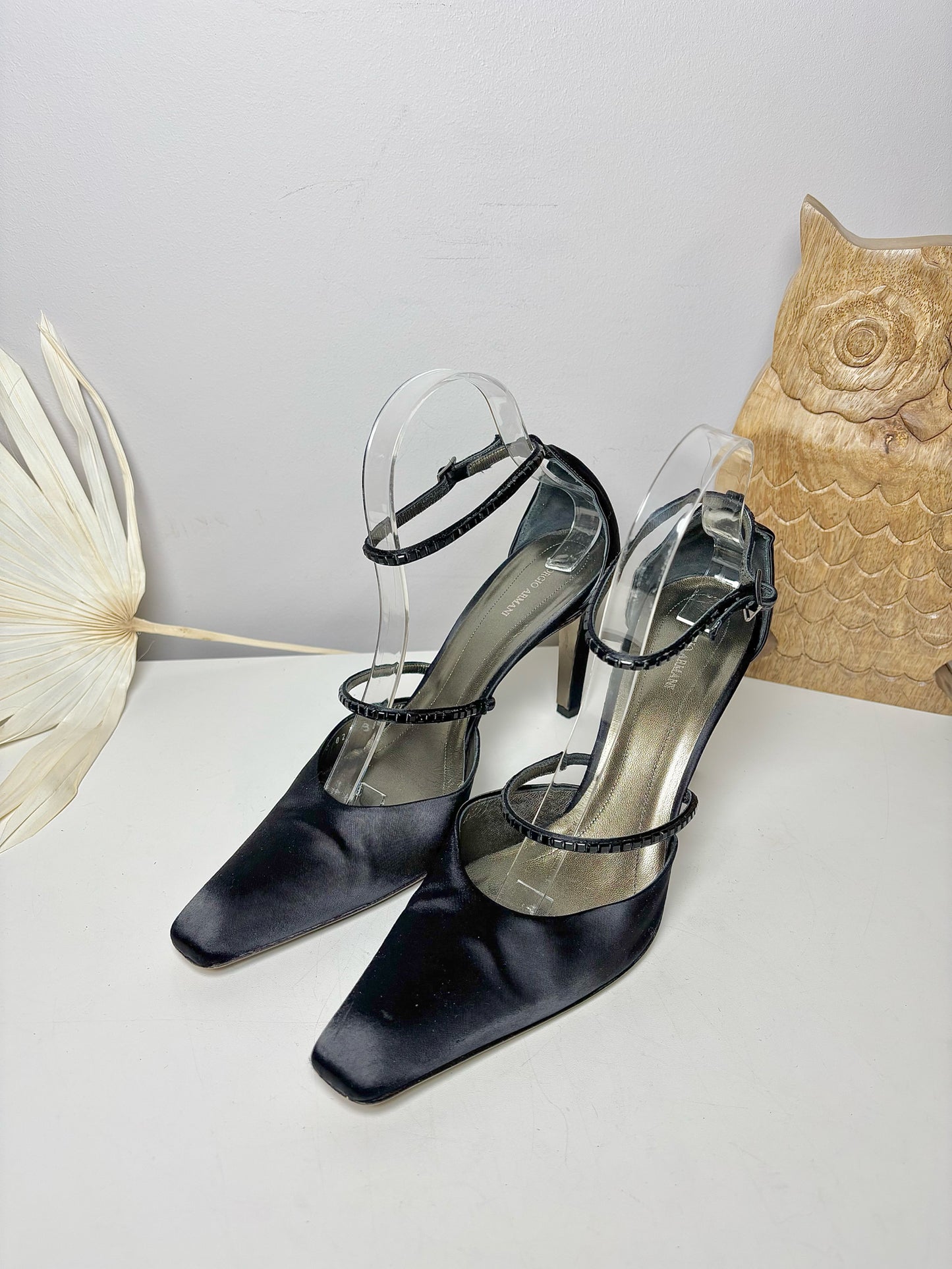 W Shoe Size 38.5 (8 US) Giorgio Armani Black Satin Pump