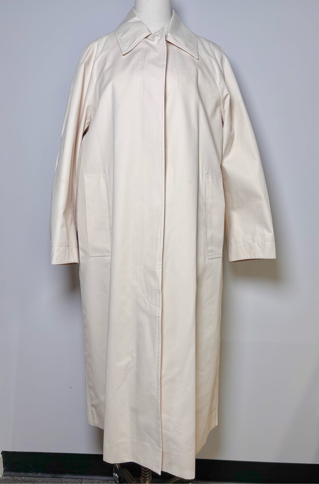 Women Size M COS Ecru Solid Coat