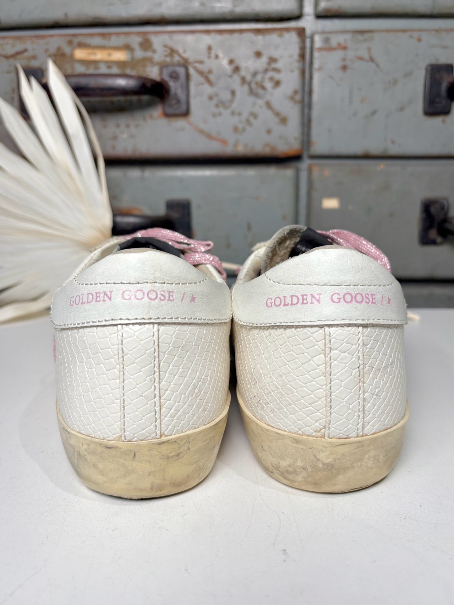 W Shoe Size 40 Golden Goose White Leather Sneakers