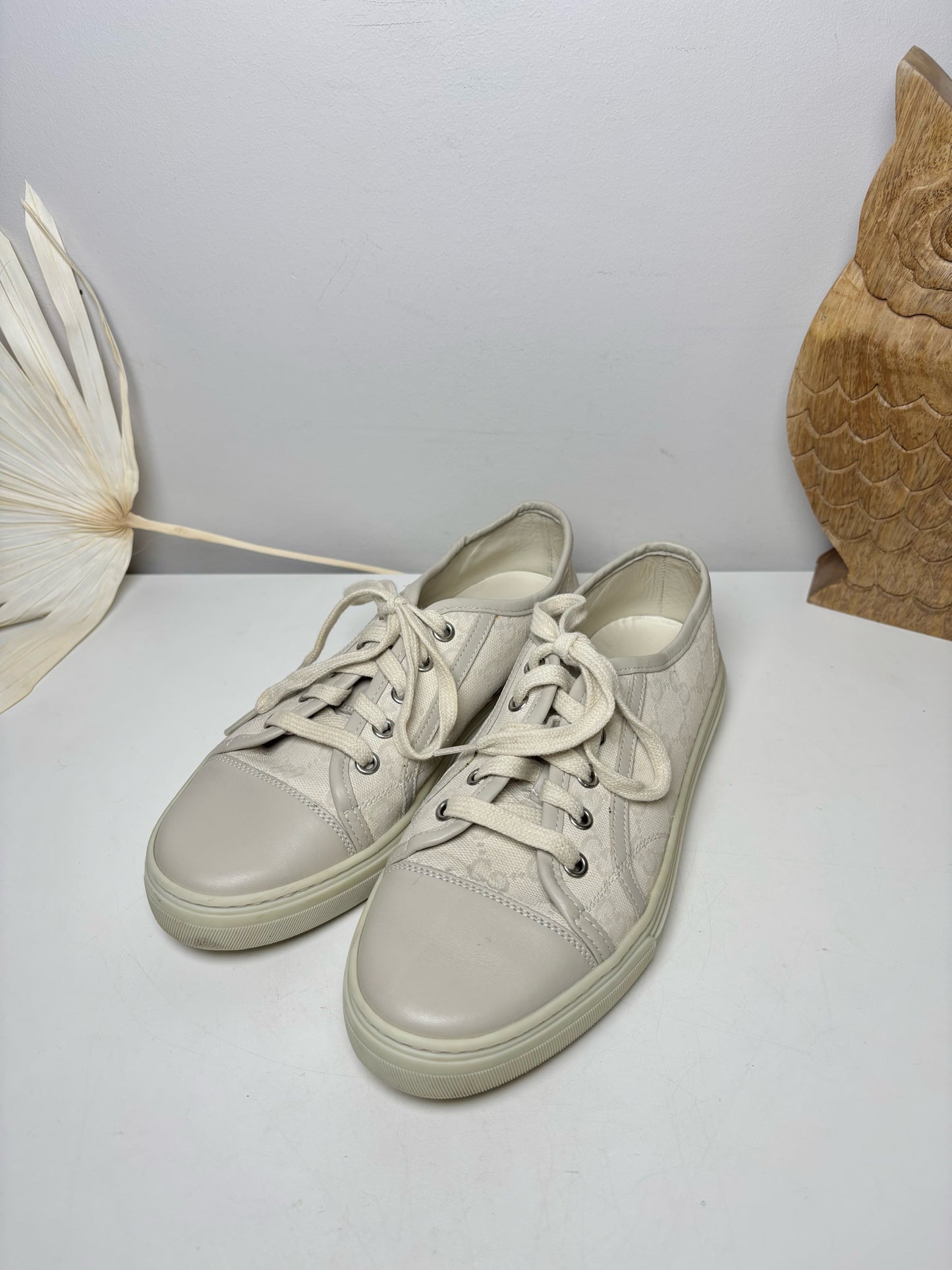 W Shoe Size 37 (7) Gucci GG Cream Washed Canvas, Leather Sneakers