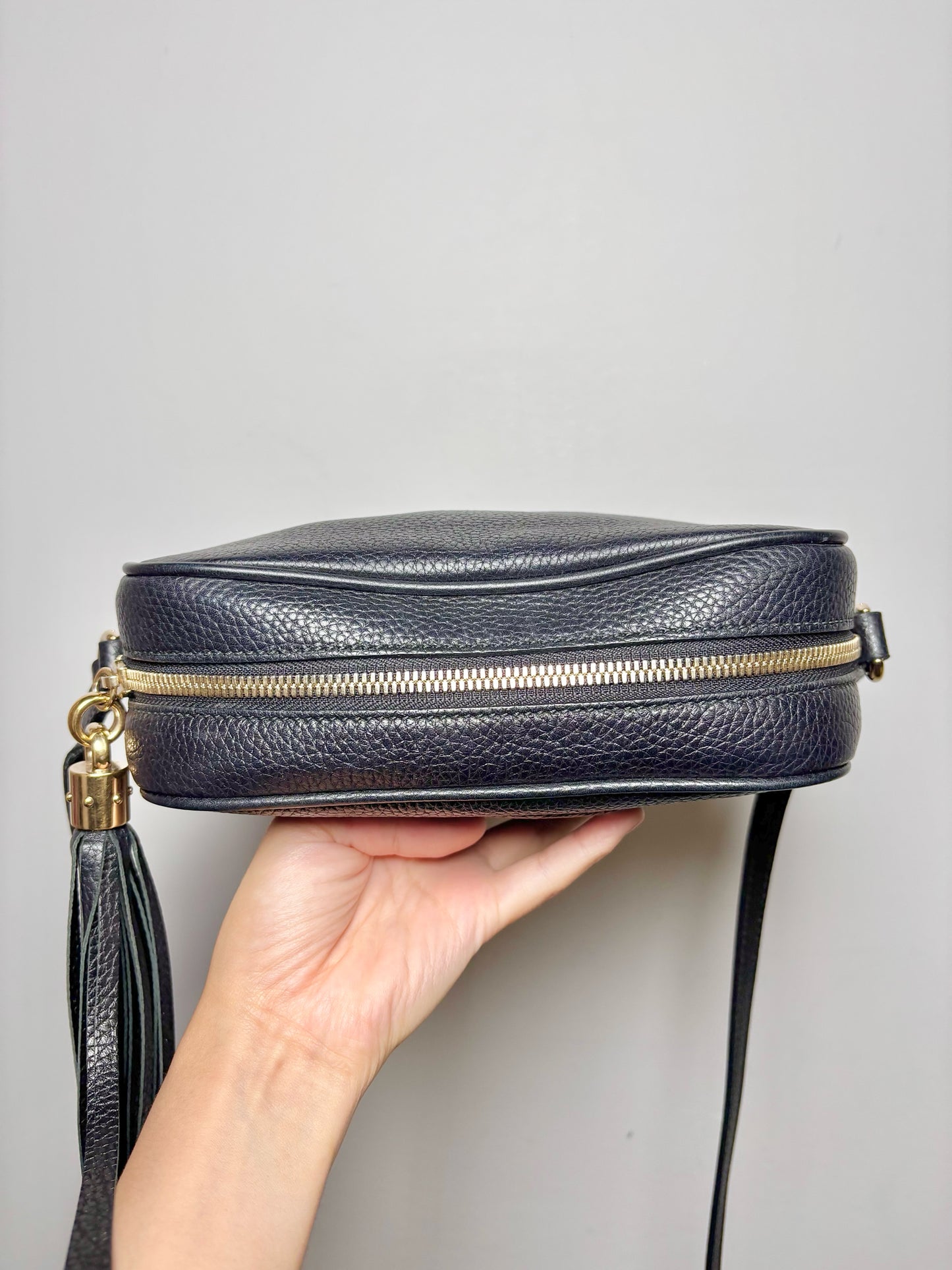 Gucci Solid Leather Black Cowhide Soho Disco Purse