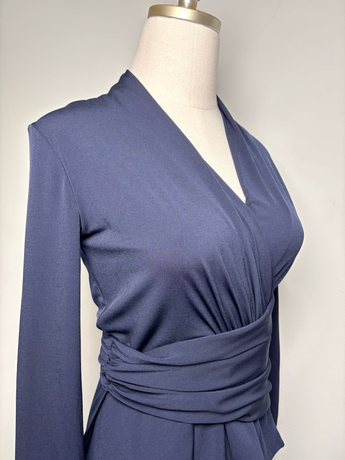 Women Size 6 The Fold London Navy Stretch Knit 3/4 Sleves Sheath Dress