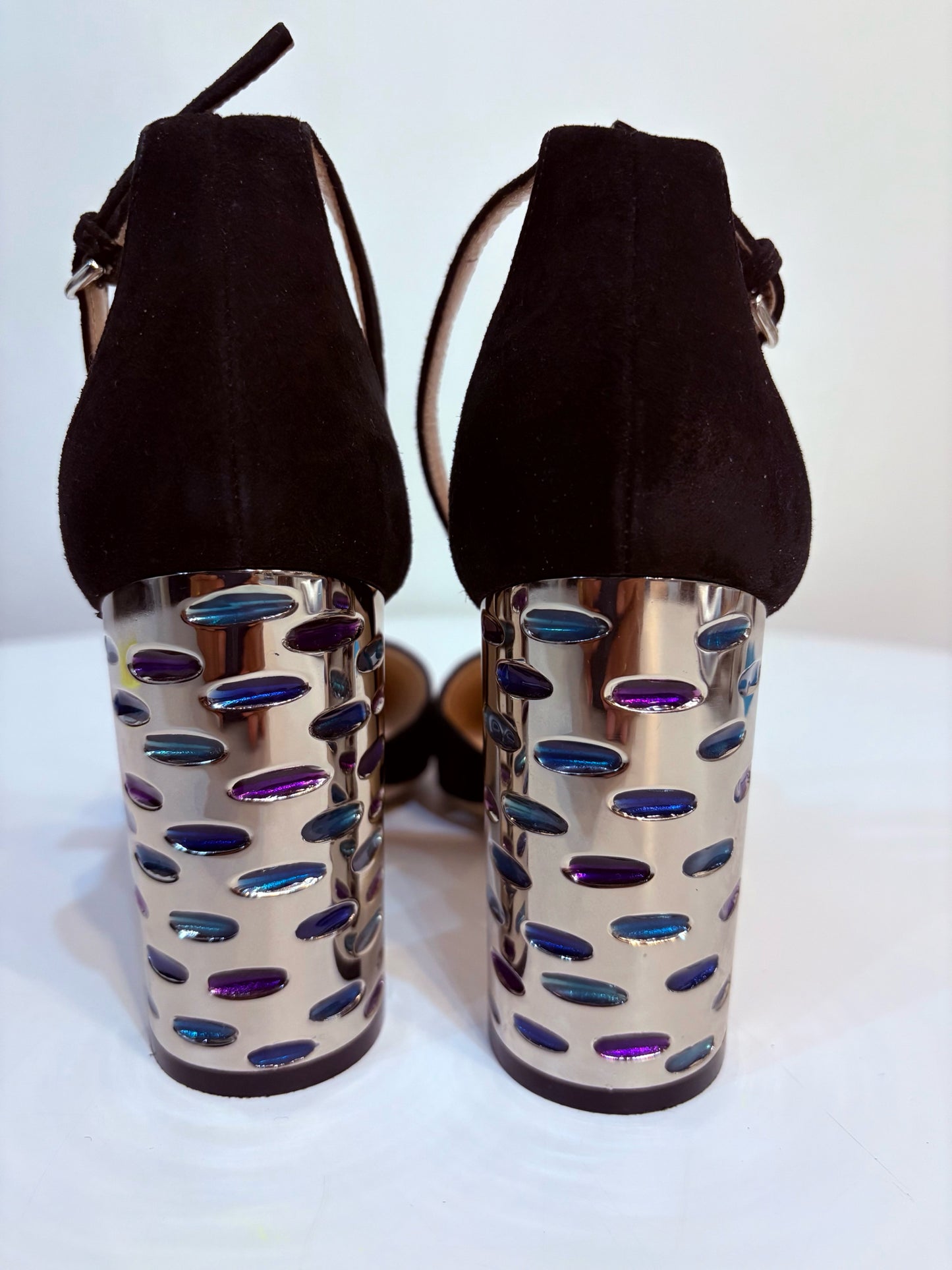 W Shoe Size 38 (7.5) M. Gemi Black Leather Suede Heels