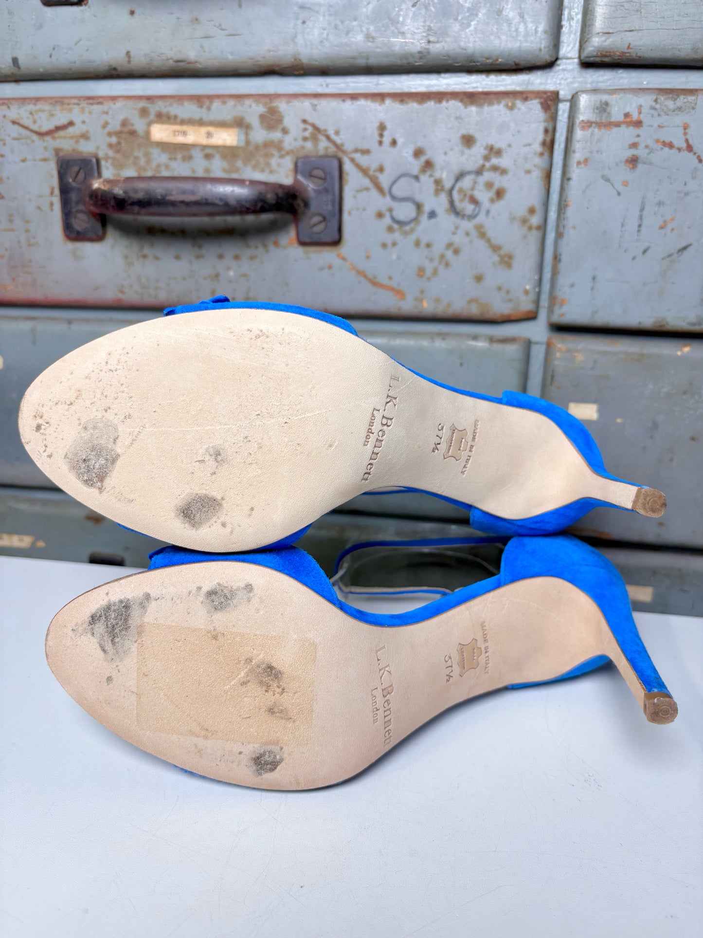 W Shoe Size 37.5 (7 US) L.K. Bennett Blue Leather Suede Heels