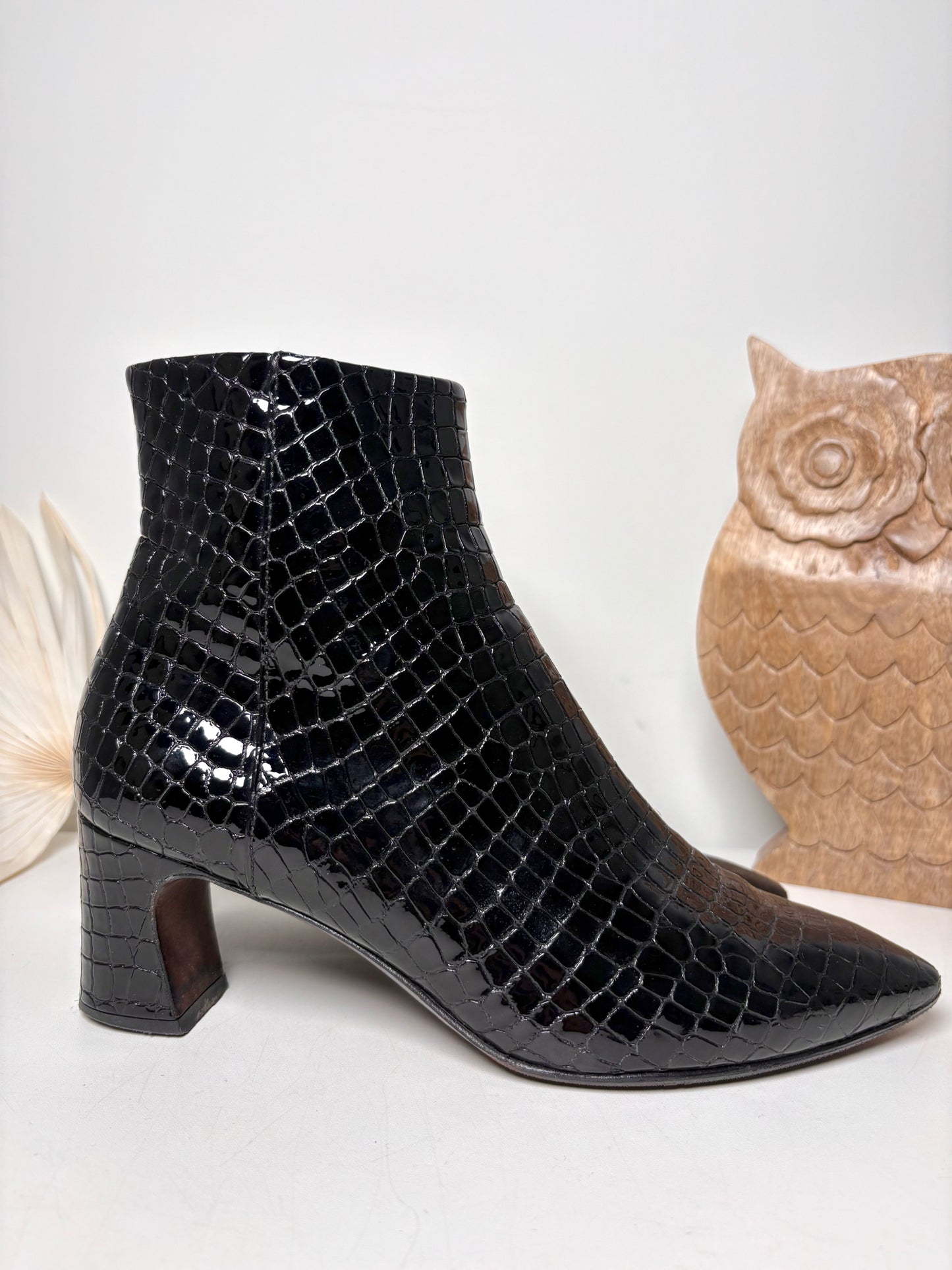 W Shoe Size 39 (8.5 US) AGL Black Leather Patent Boots
