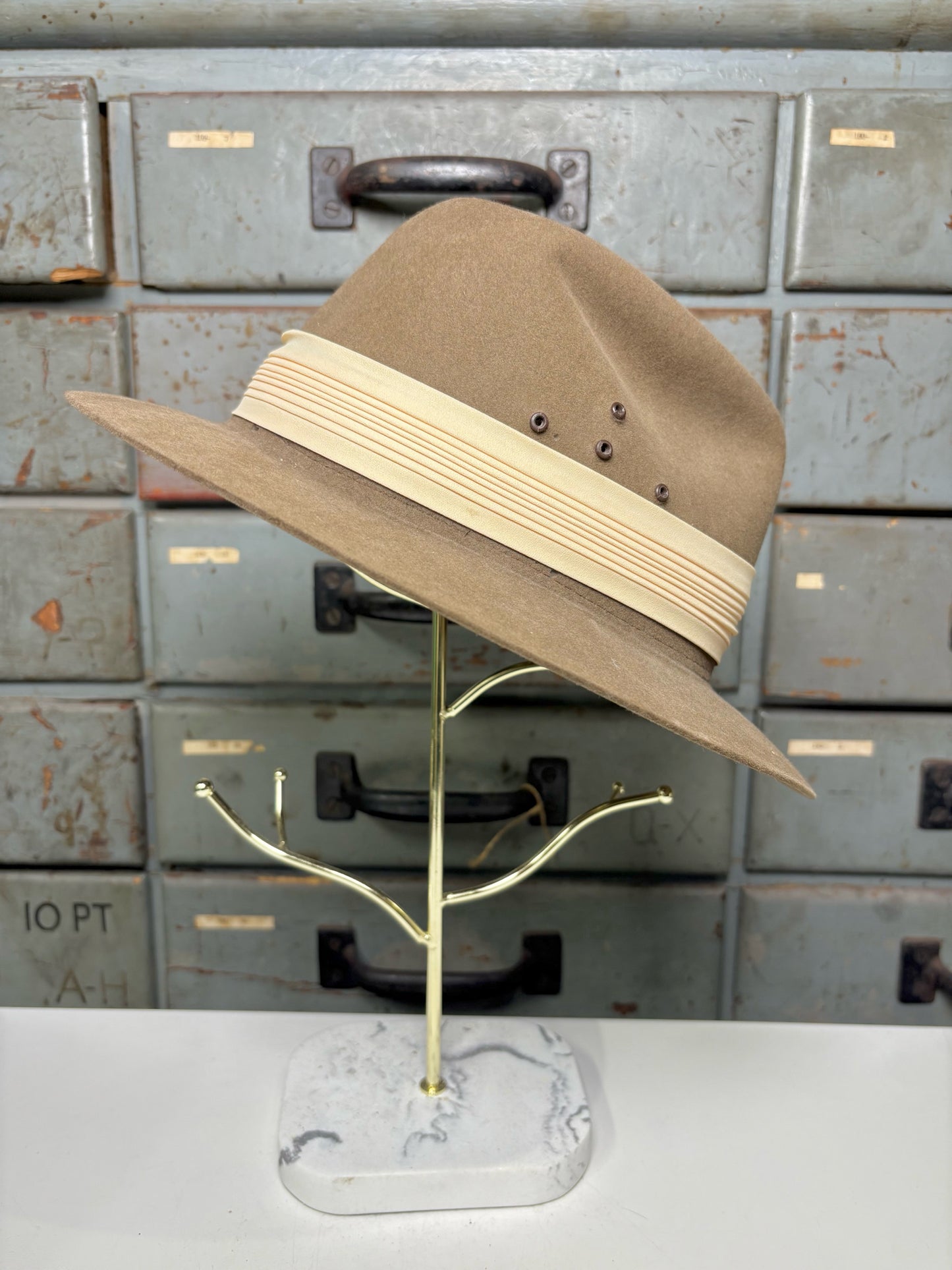 Willis & Geiger Outfitters Sz 7 3/8 Vintage Safari Hat
