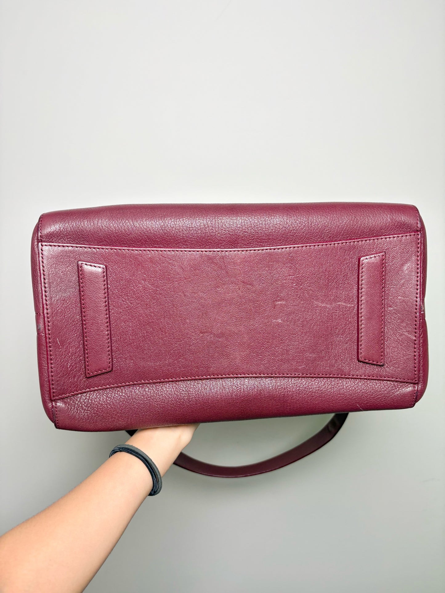 Leather Givenchy Grained Leather Pre-owned Burgundy Goatskin Medium Purse