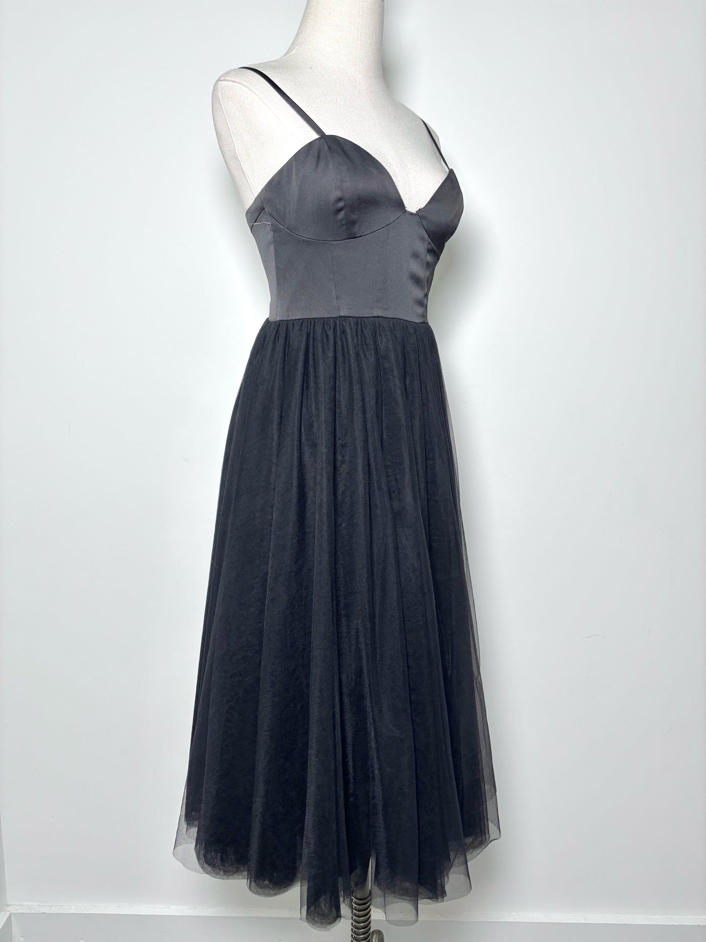 Women Size 6 Fame and Partners Black Tulle Cocktail Midi Dress