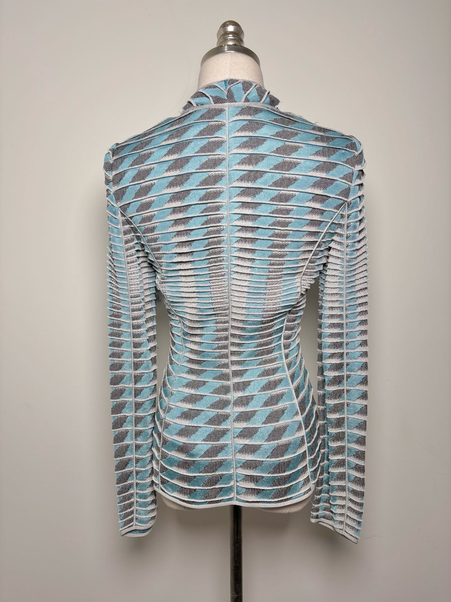 Women Size 40 (4, US) Giorgio Armani Turquoise, Gray Tiered Knit NWT Sweater
