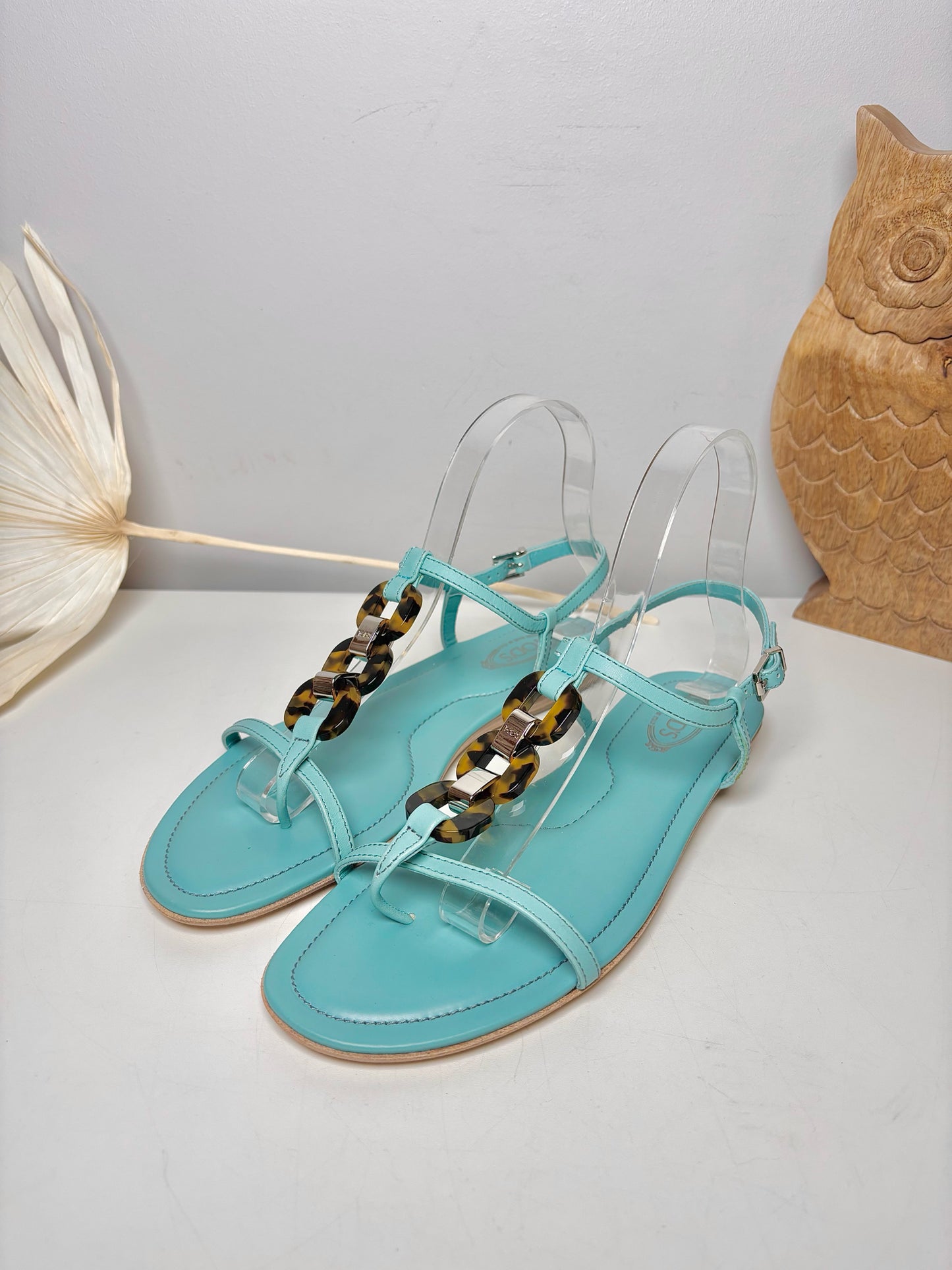 W Shoe Size 8 Tod's Turquoise Leather Sandals