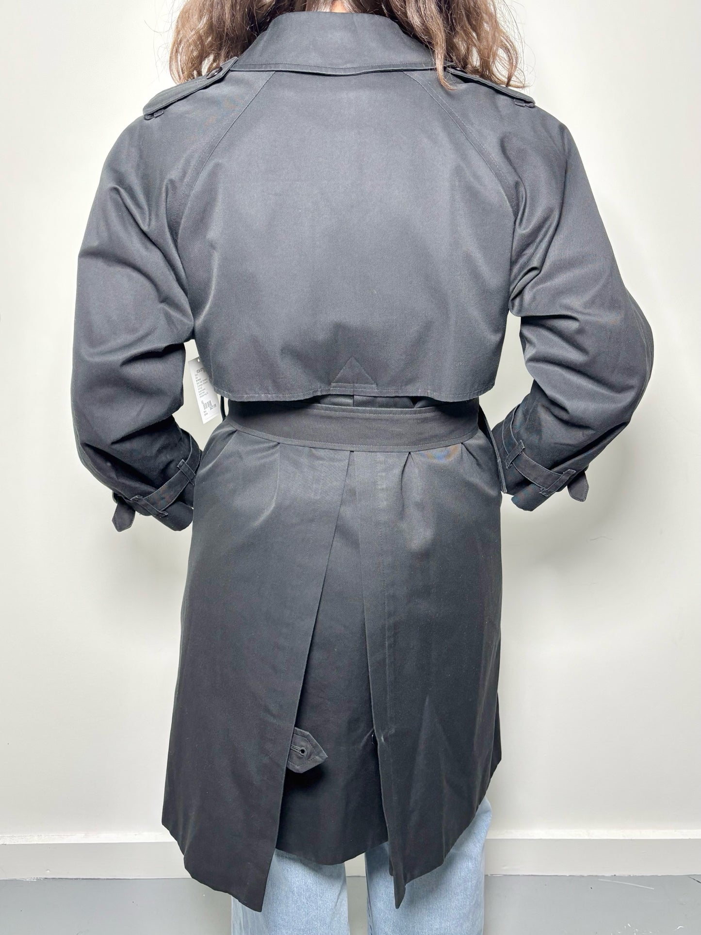 Women Size 6L Burberrys' Vintage Black Rain/Trench Coat