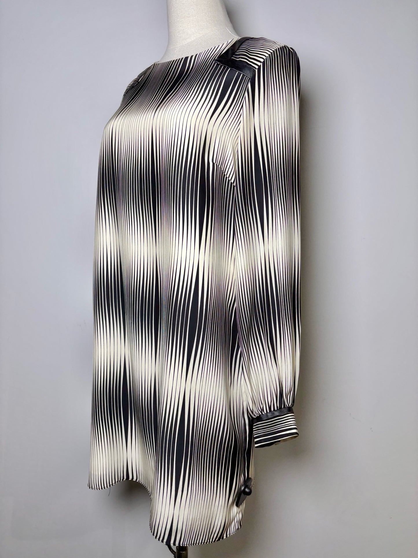 Women Size S Alice & Trixie Black & White Stripe Dress