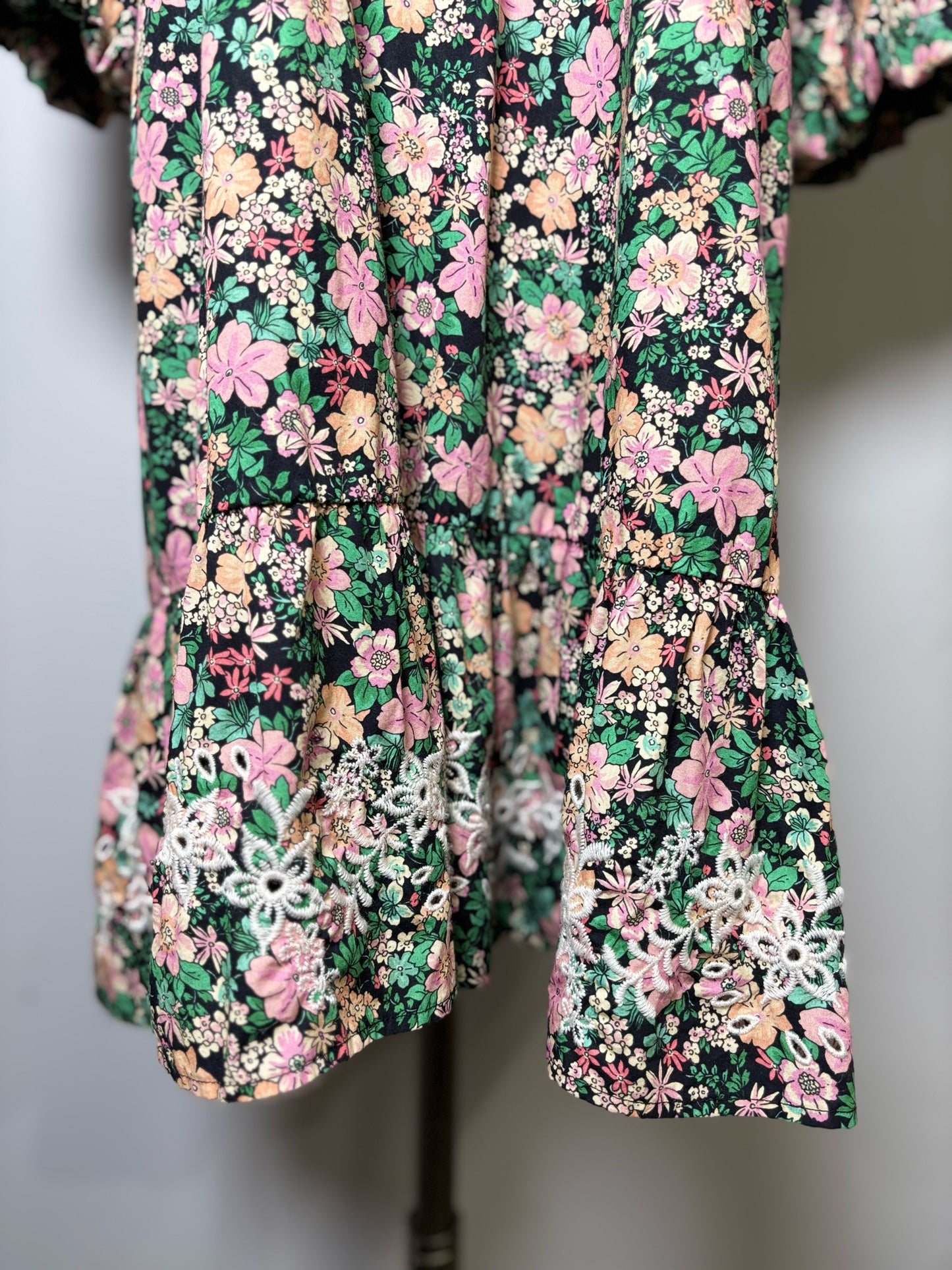 Women Size M Johnny Was Black, Pink, Green, Salmon Floral Print Dress