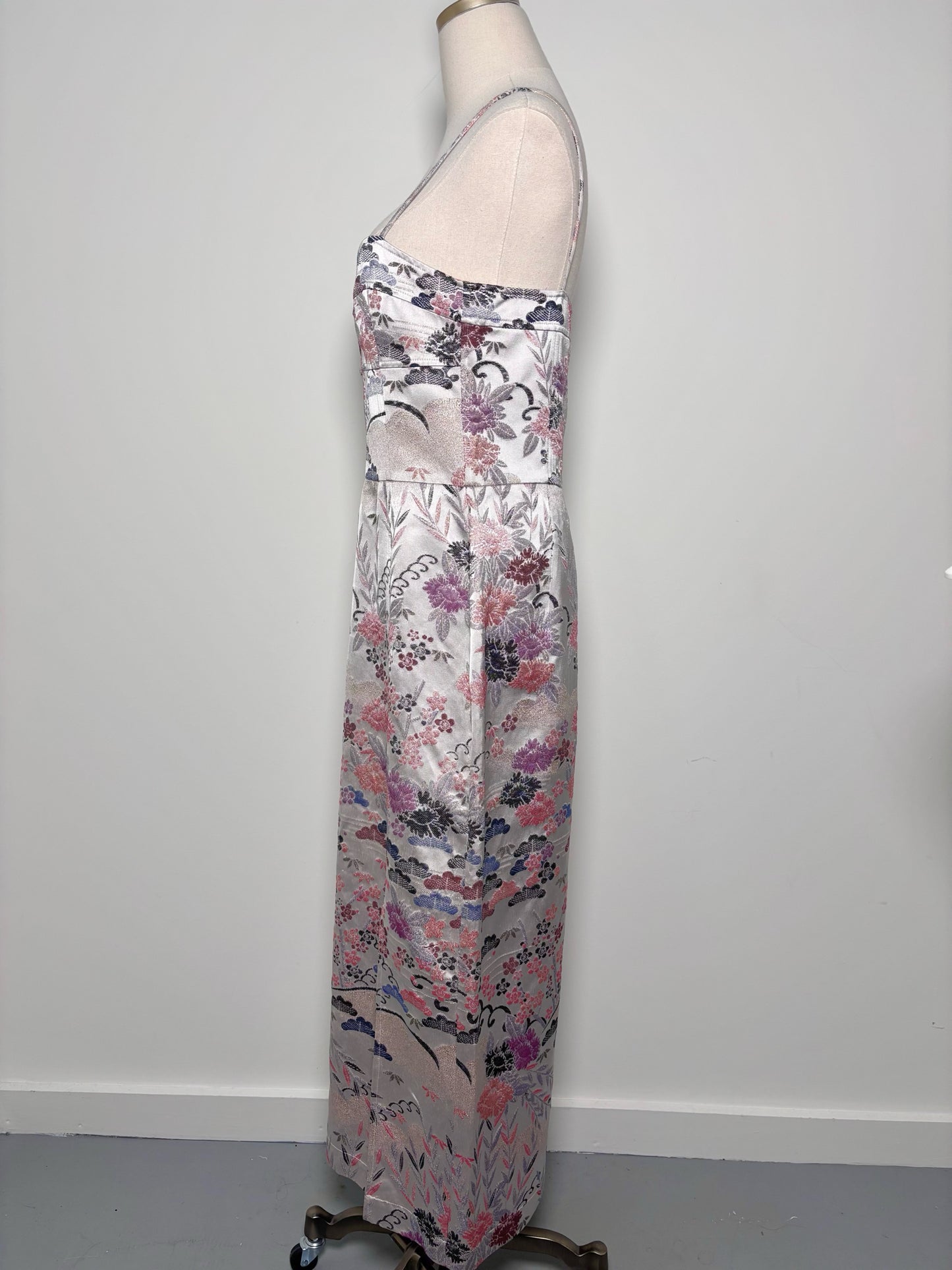 Women Size 40 (M, US) FRAMED Light Purple Embroidered Gown