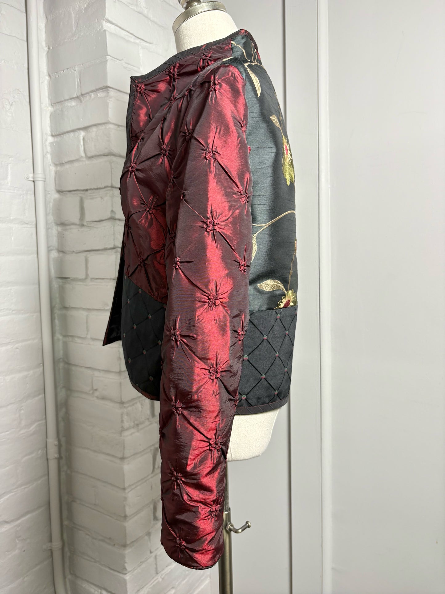 Women Size P Mary Lynn O'Shea Black, red, gold Floral Jacket