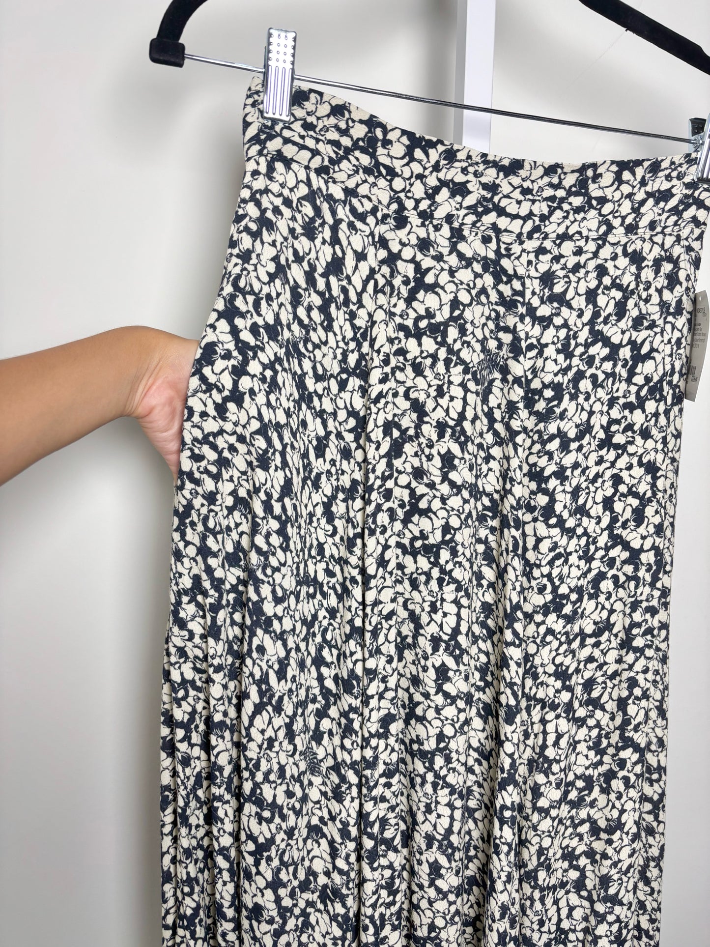 Women Size 34 Zadig & Voltaire Navy, cream Floral Skirt