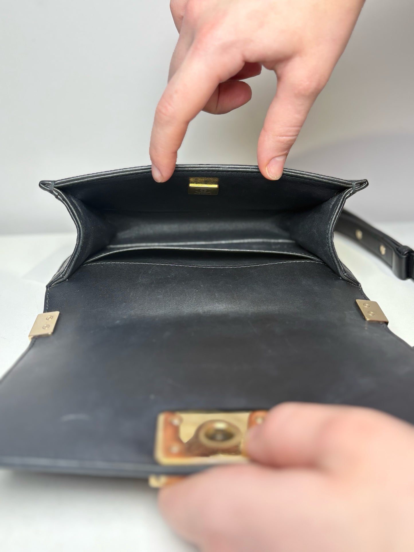 Chanel Small Boy Bag Quilted Calfskin, Ruthenium Black Pre-owned Purse