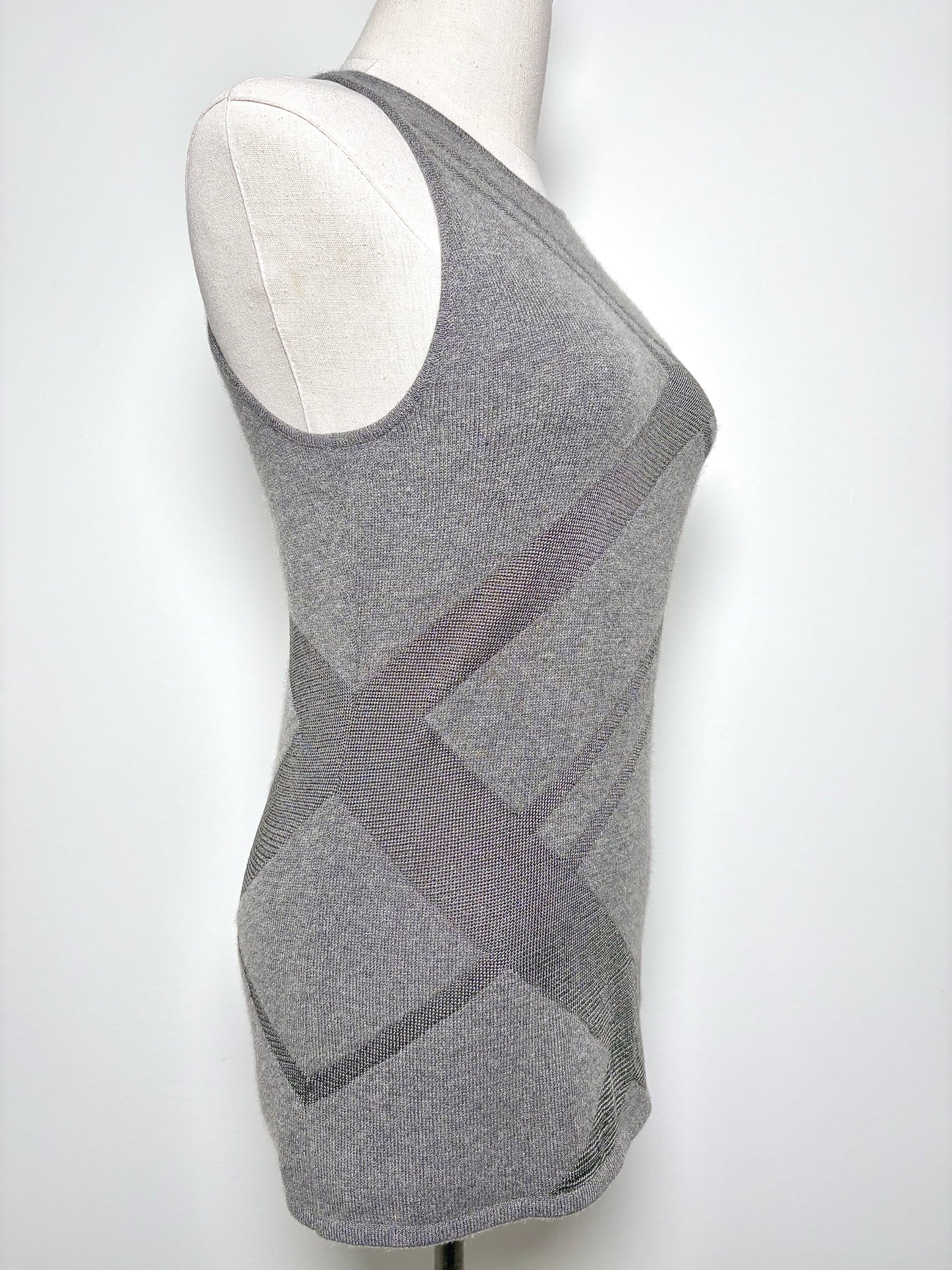 Women Size M Ralph Lauren Charcoal Geometric Cashmere NWT Sweater