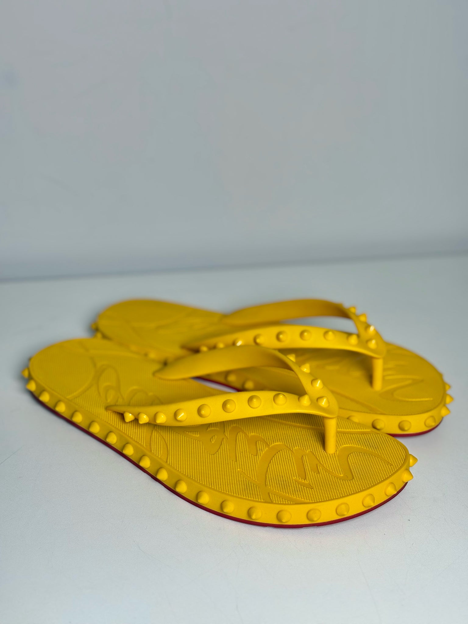 W Size 39 Christian Louboutin Super Flip Yellow Rubber Studs Pre