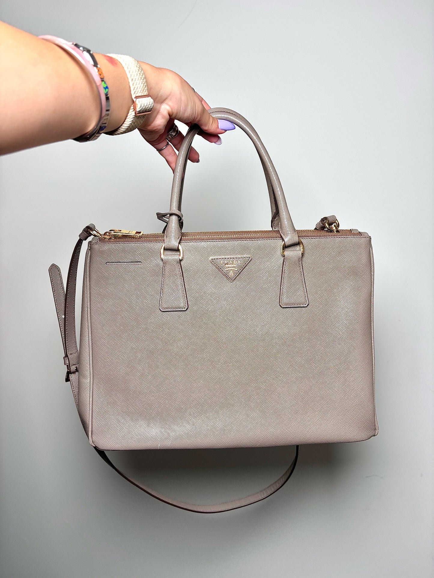 Prada Solid Saffiano Leather Pre-owned Taupe Galleria Tote
