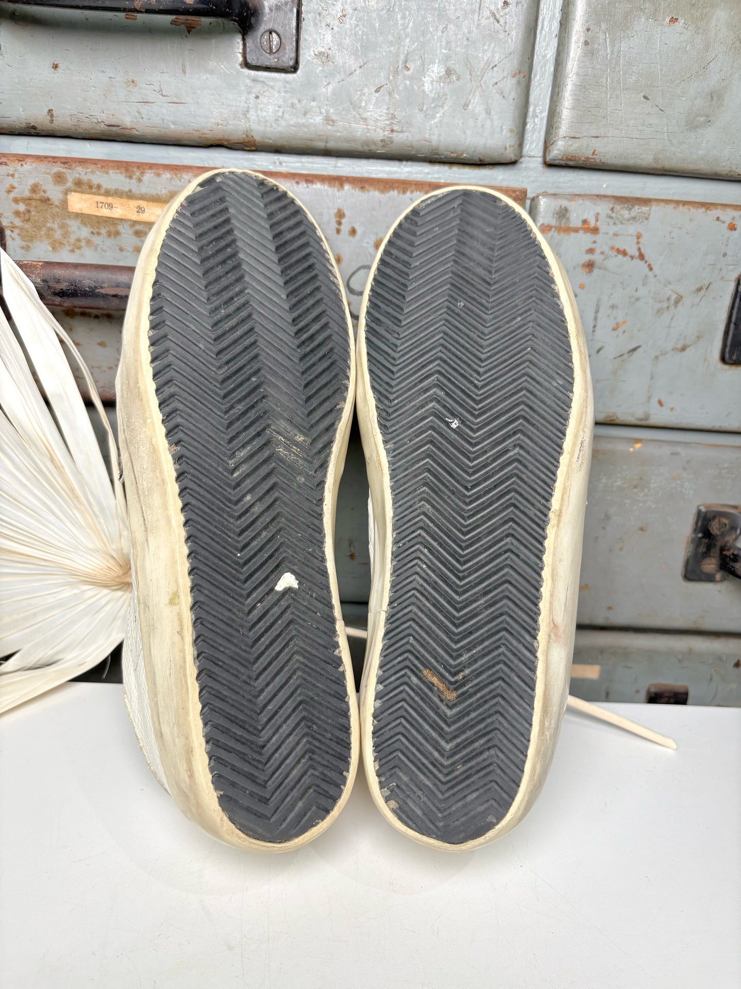W Shoe Size 40 Golden Goose White Leather Sneakers