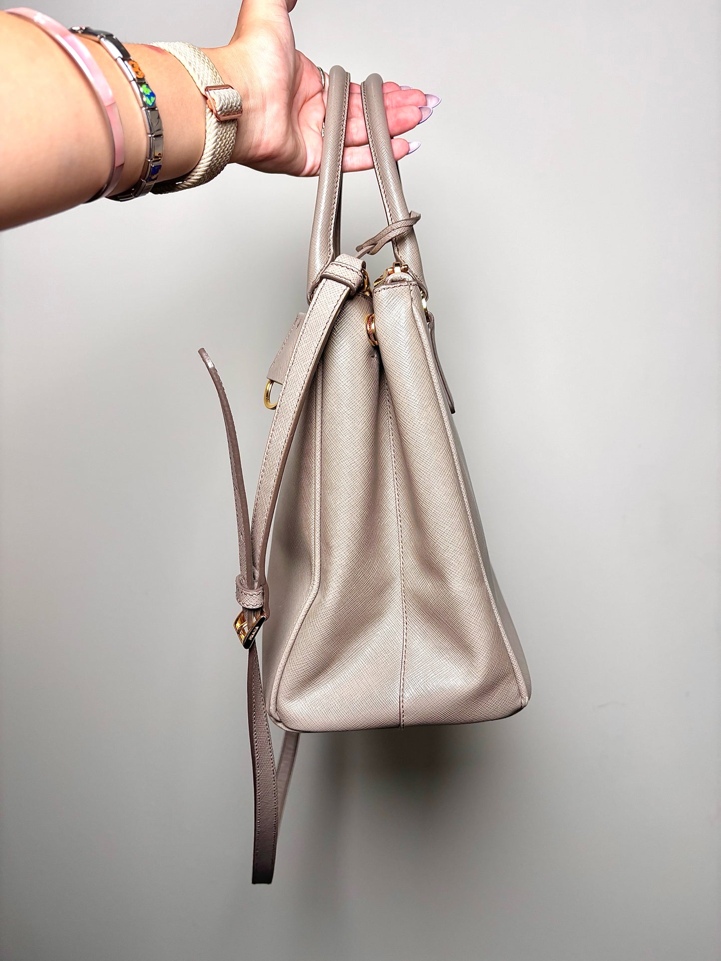 Prada Solid Saffiano Leather Pre-owned Taupe Galleria Tote