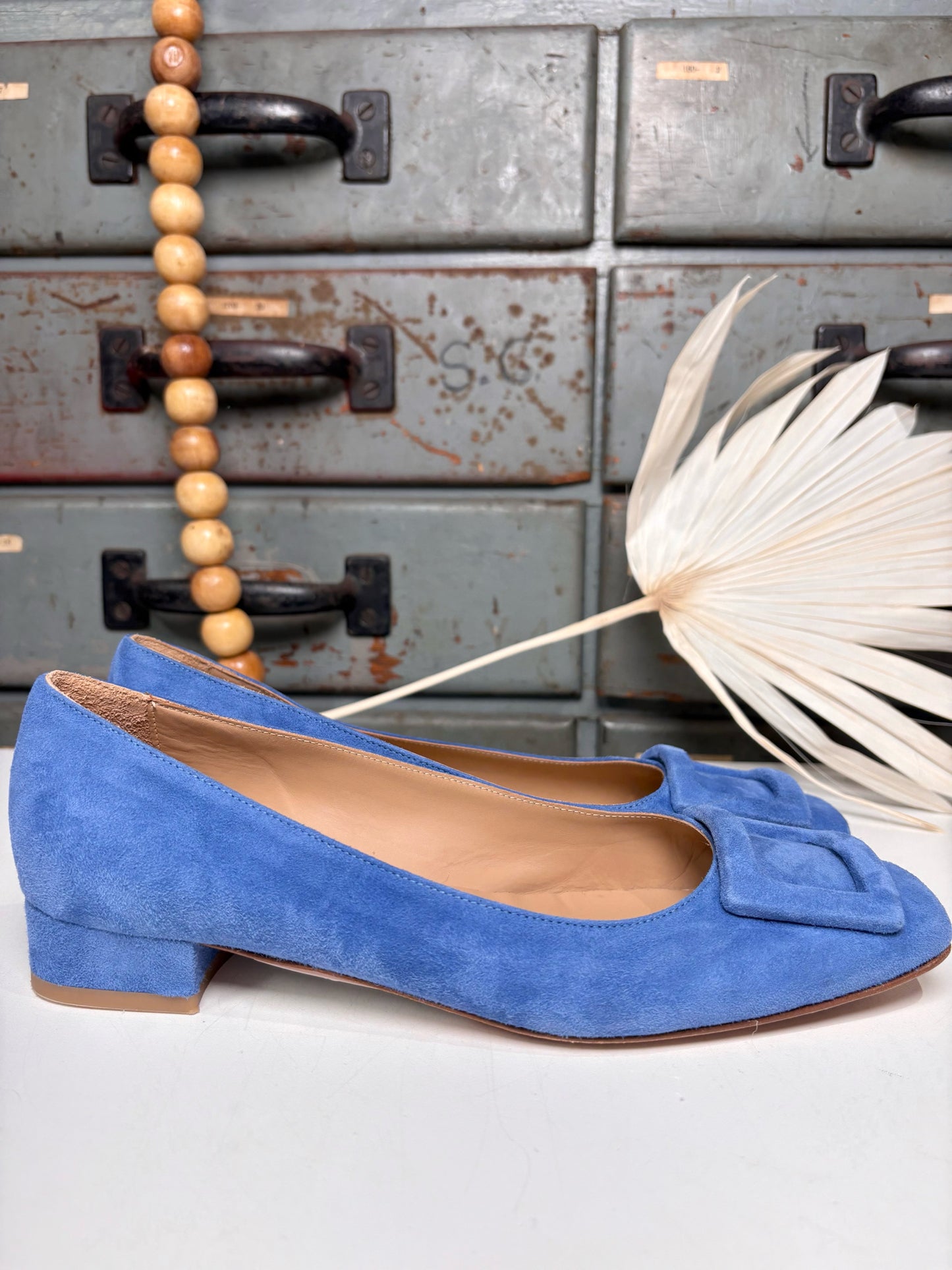 W Shoe Size 37.5 Ann Mashburn Cornflower Blue Suede Flats