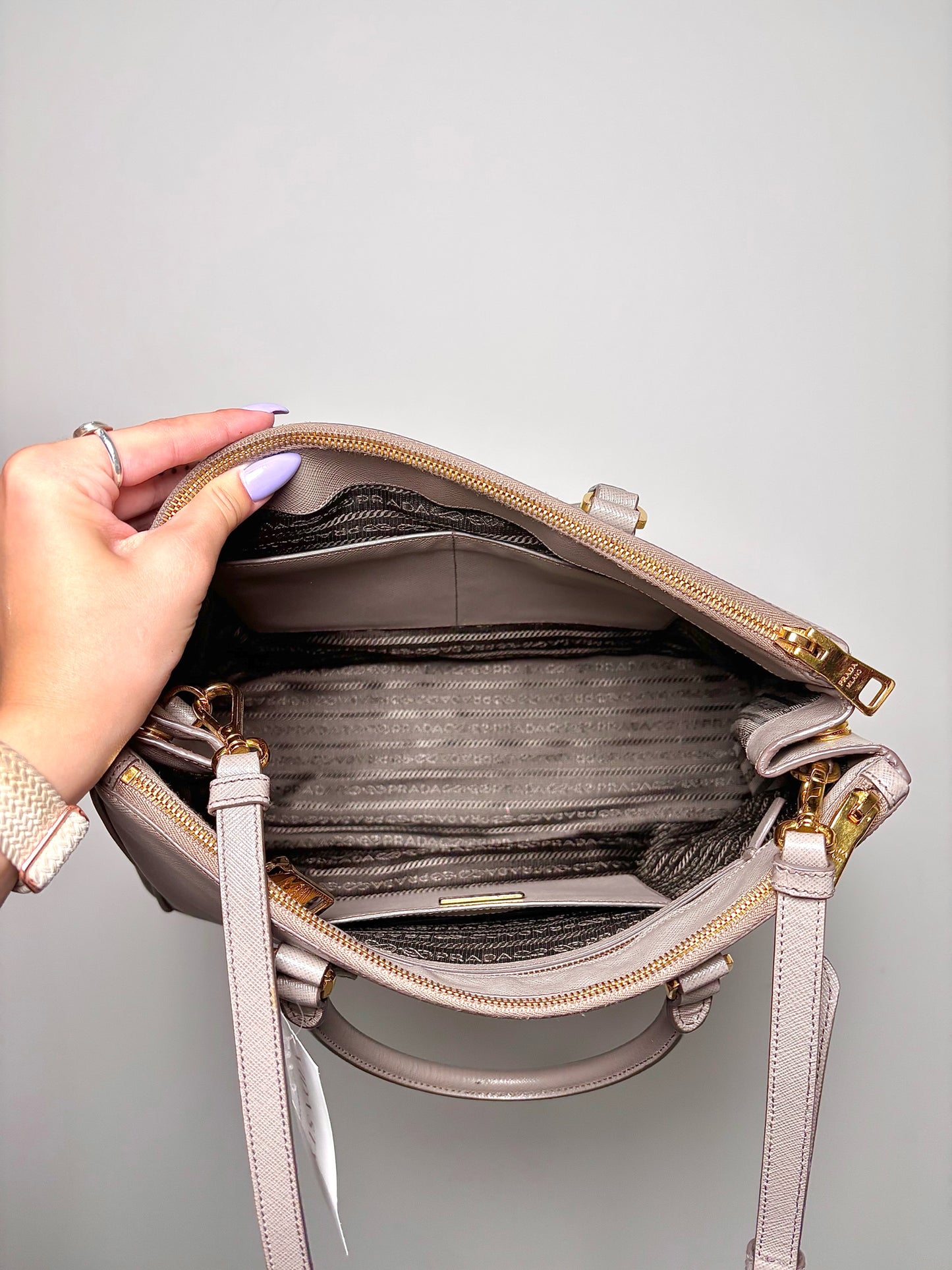 Prada Solid Saffiano Leather Pre-owned Taupe Galleria Tote