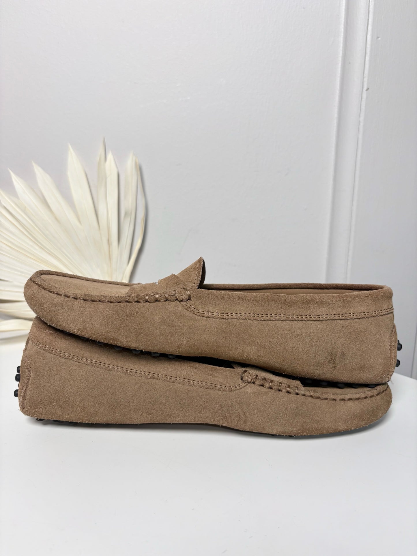 W Shoe Size 38.5 Tod's Camel Suede Pre-owned Loafers
