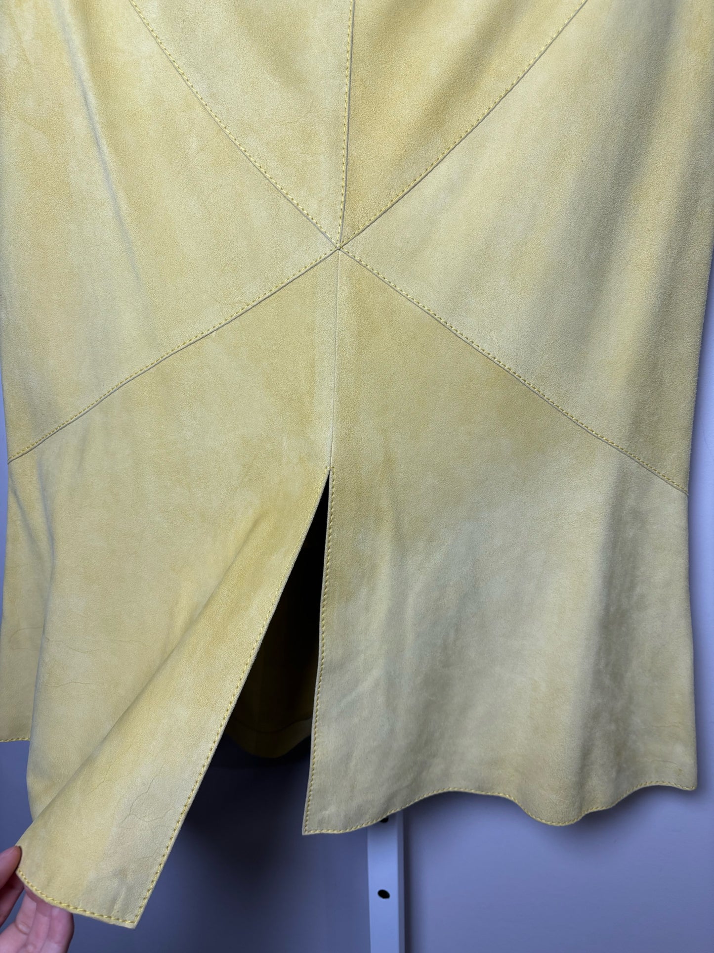 Women Size 6 Valentino Garavani Yellow Solid Skirt