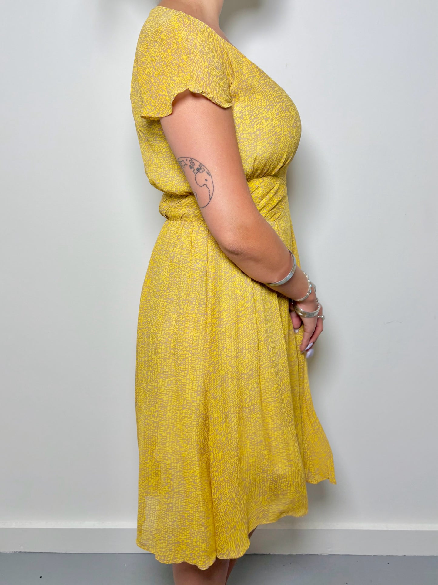 Women Size L L.K. Bennett Yellow Floral Print Dress