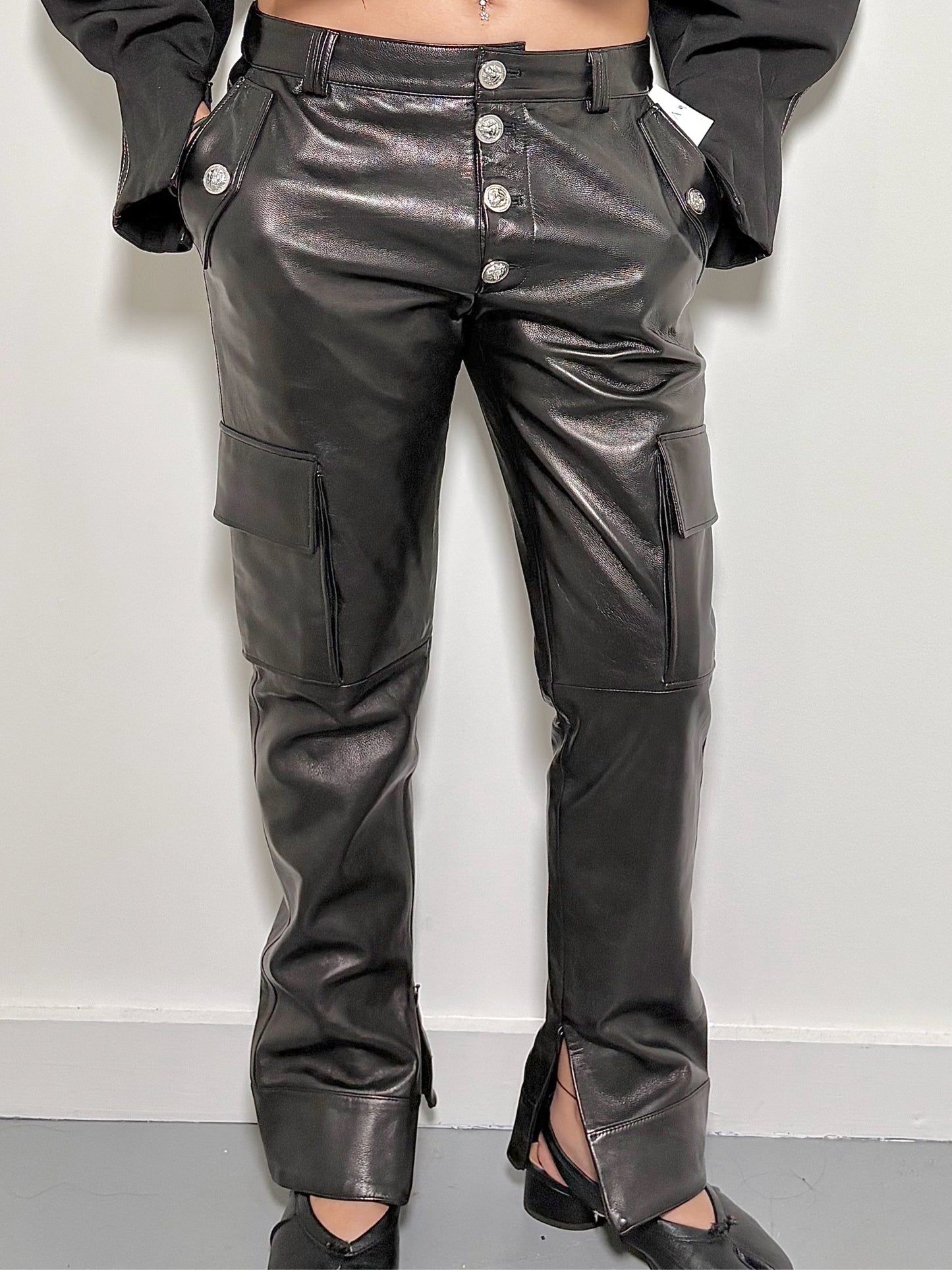 Women Size 38 (2 US) Versus Versace Black Solid Pants