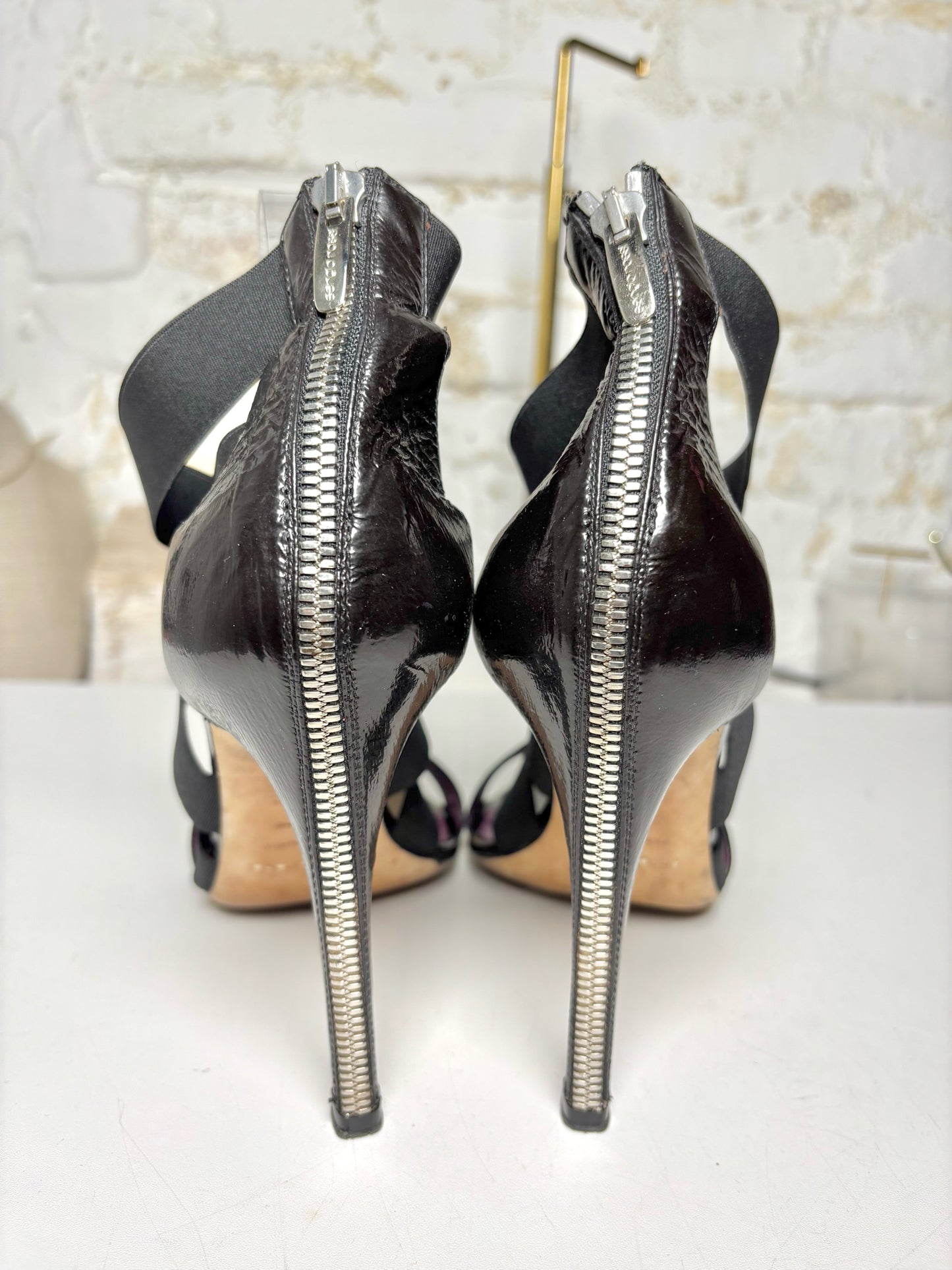 W Shoe Size 40 (10, US) Sergio Rossi Black Elastic, Leather Patent Sandals