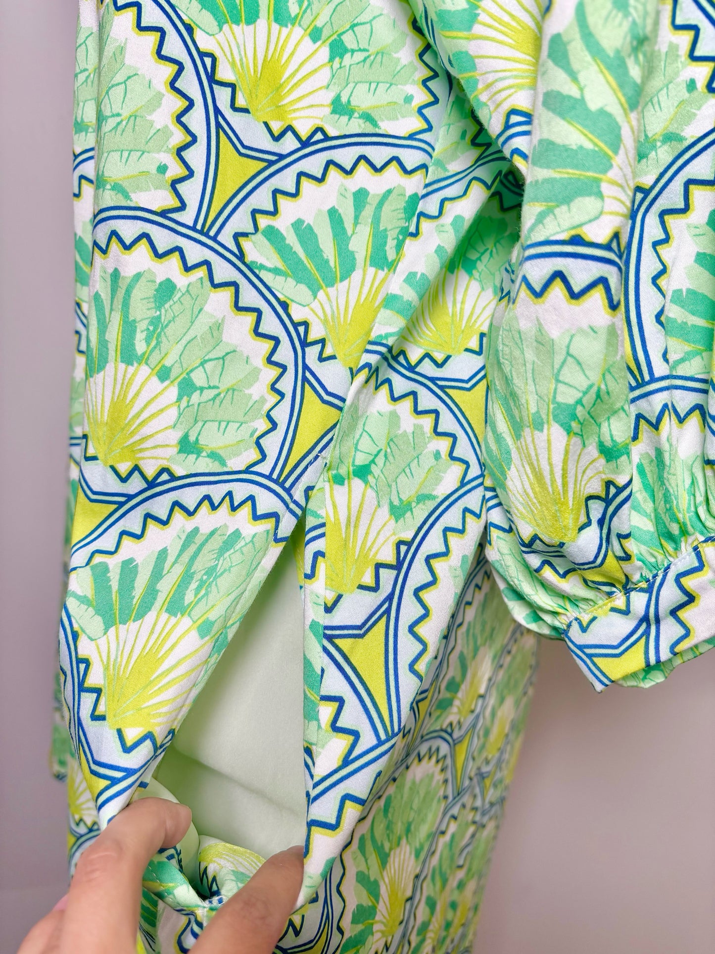 Women Size XS Emily McCarthy Green Print NWT Dress
