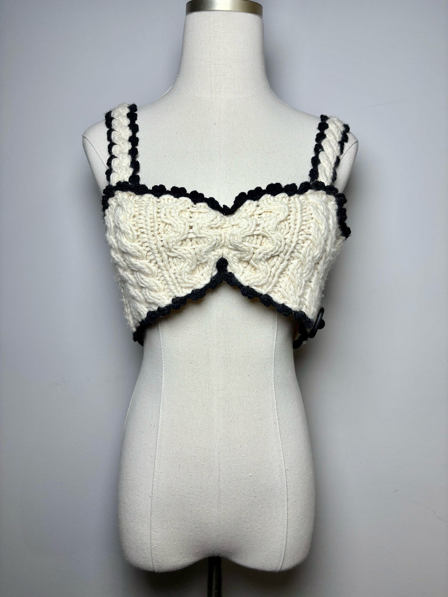 Women Size S SEA New York Cream Solid Wool Knit Top