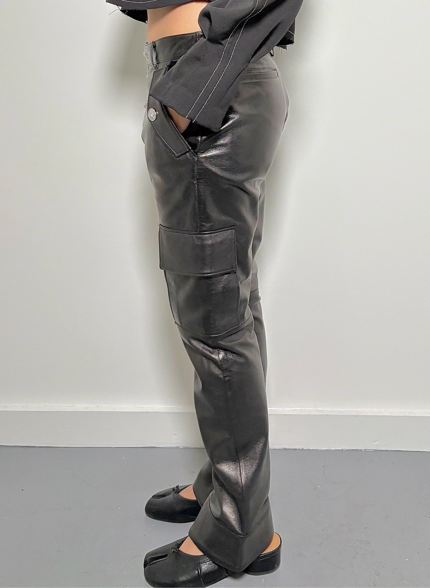 Women Size 38 (2 US) Versus Versace Black Solid Pants