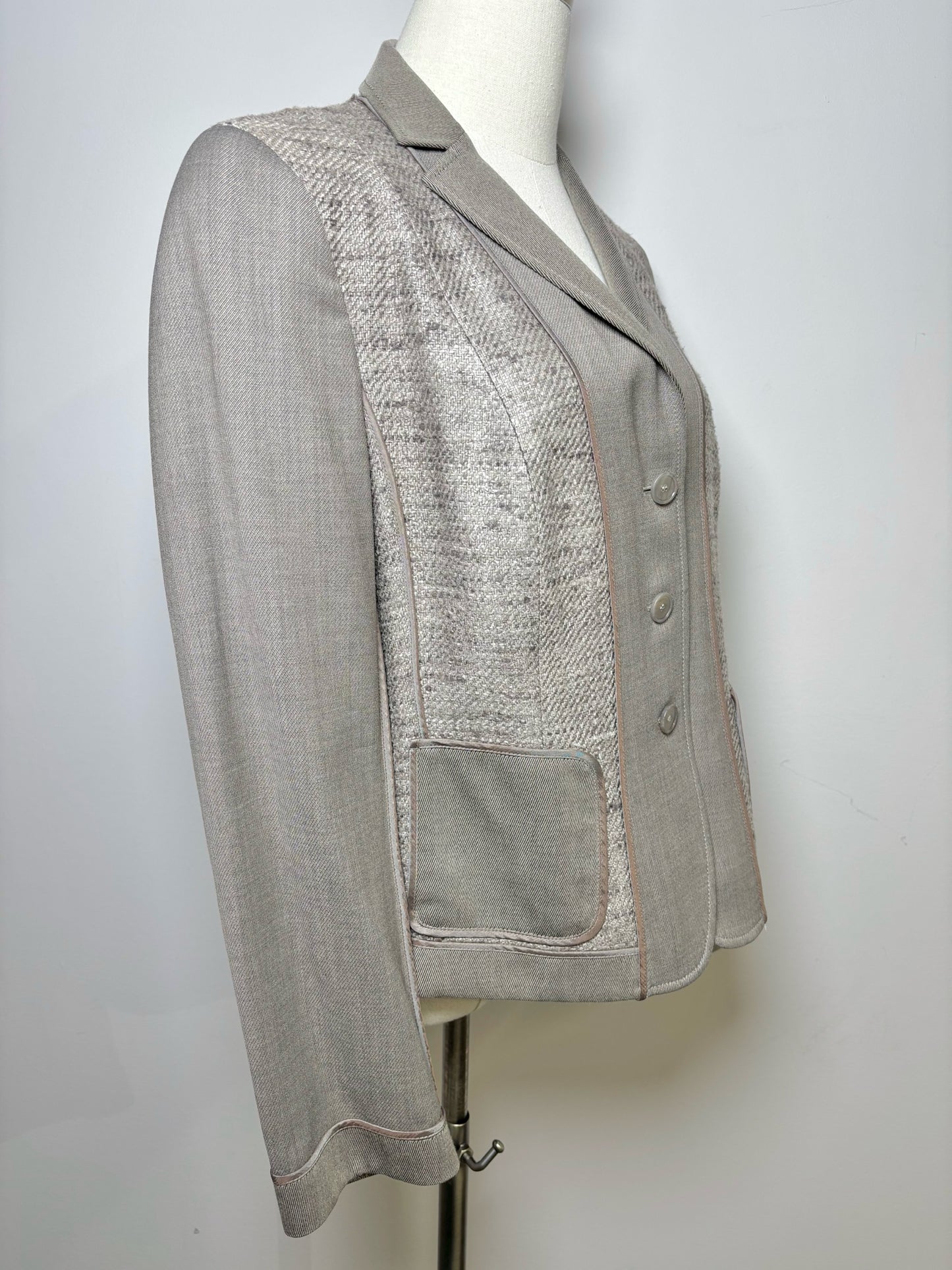 Women Size 12 Akris Punto Gray Solid Wool Blend Jacket