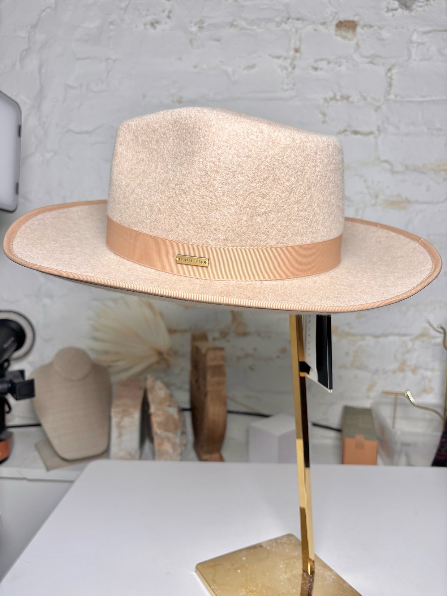 Gigi Pip Australian Wool NWT Oatmeal Monroe Rancher Hat