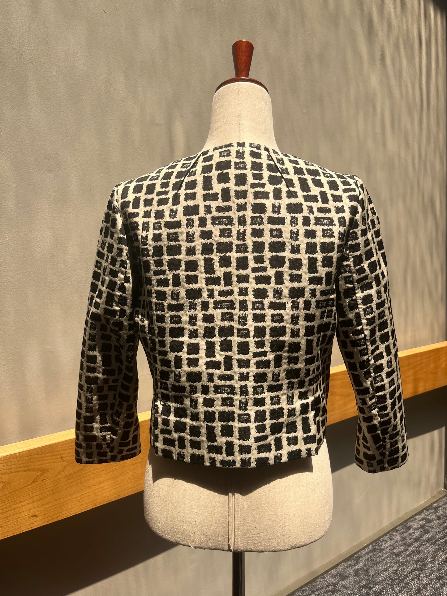 Ladies Paul Ka Black & White Square Printed Blazer Sz. Small