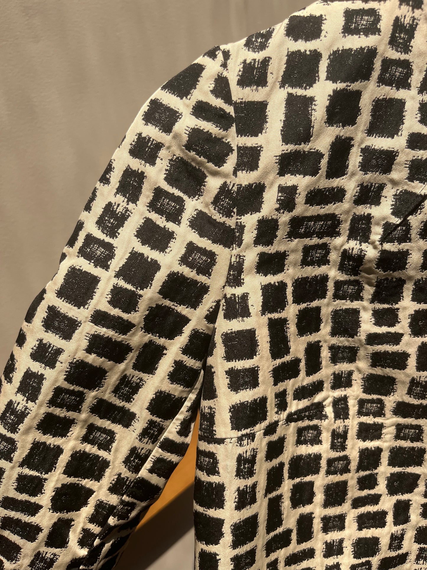 Ladies Paul Ka Black & White Square Printed Blazer Sz. Small